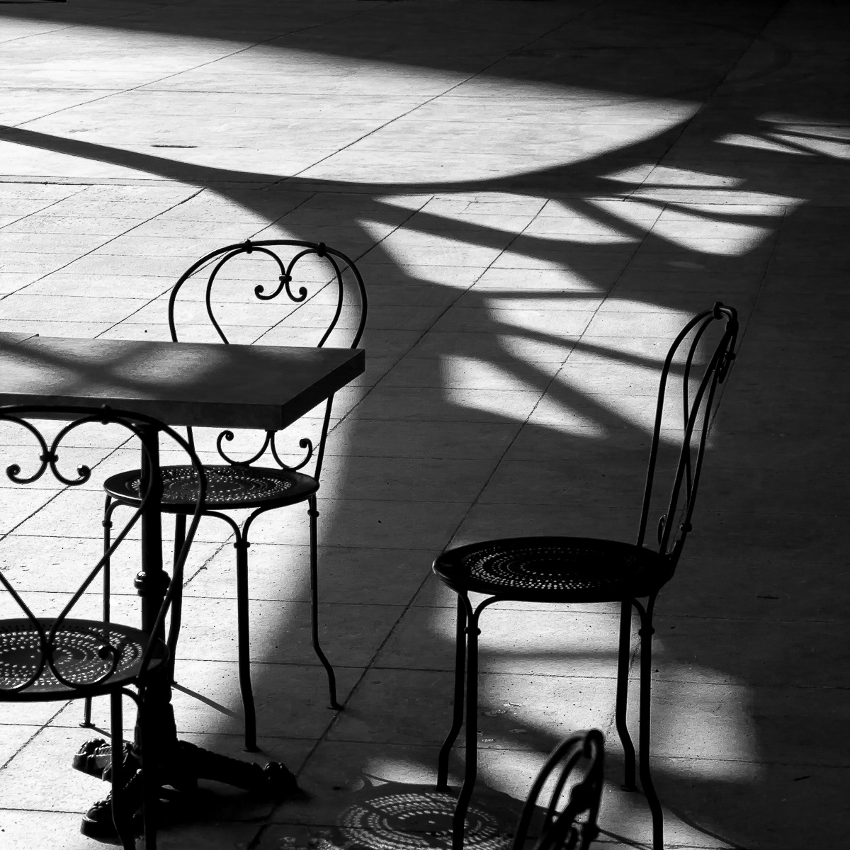 Café à l'extérieur de la salle des pas perdus de la Gare Windsor.