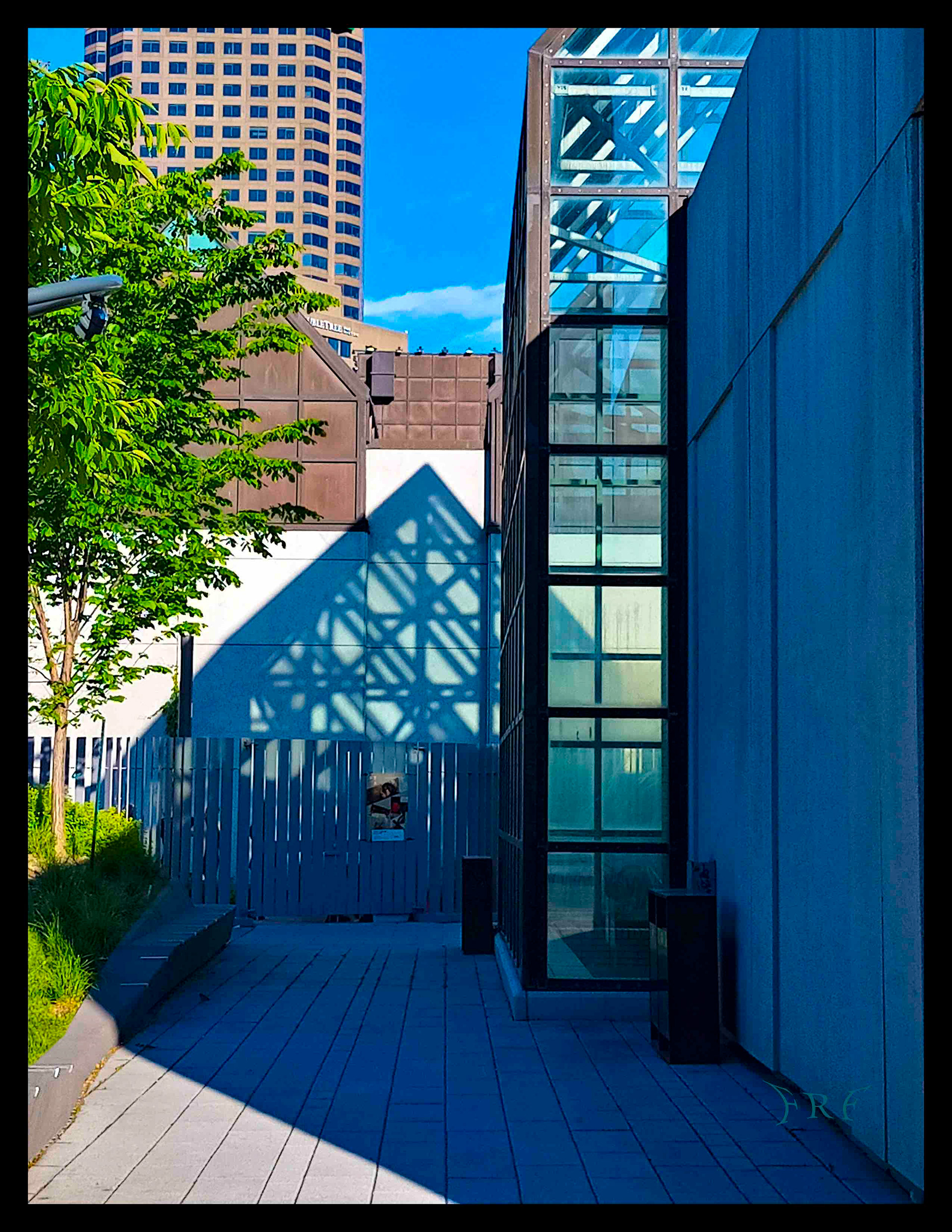 20 Montréal – Métro Place des Arts