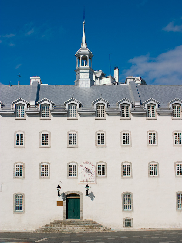 Le Vieux-Québec, façade du Petit Séminaire (SR)