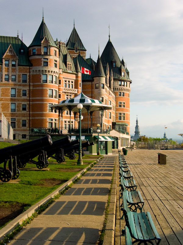 Le Château Frontenac et la terrasse Dufferin (SR)