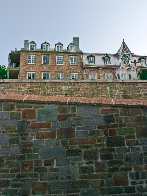 Le Vieux-Québec, rue des Remparts (FRF)