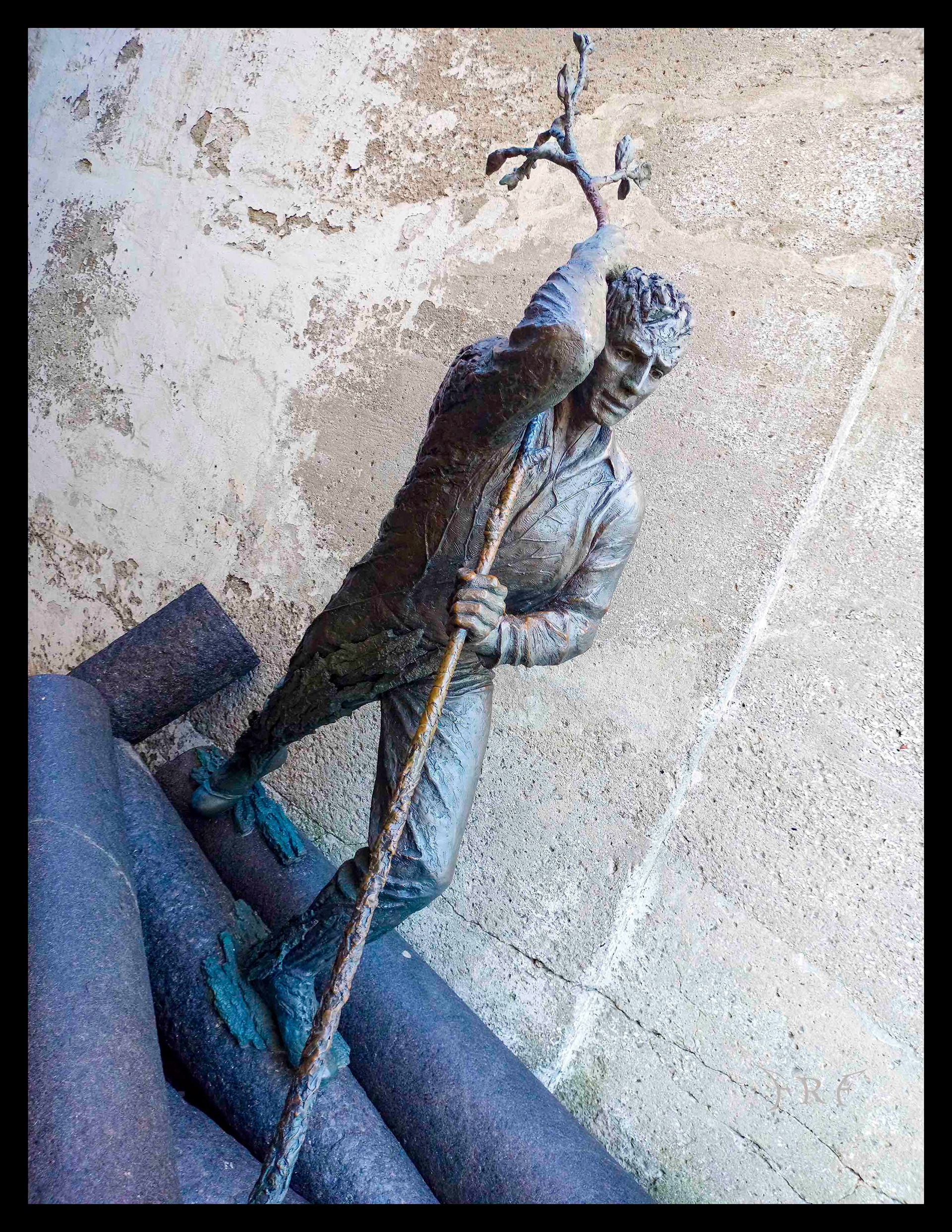 01 Vieux-Québec – L’Homme-Rivière, monument Price des artistes Catherine Sylvain et Lucienne Payan-Cornet.
