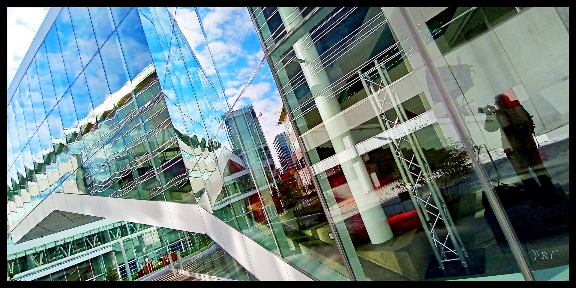 01 Montréal – École de technologie supérieure