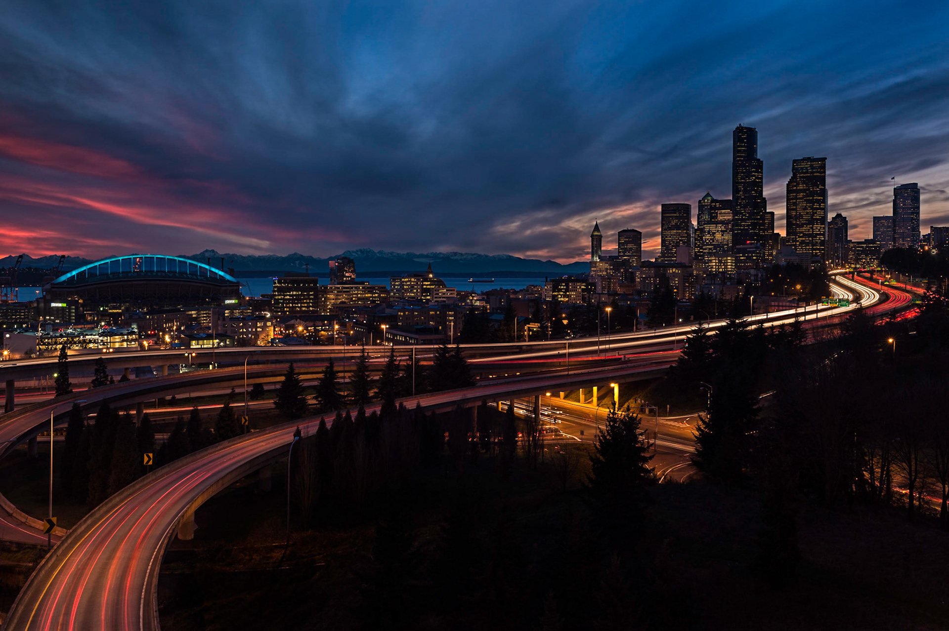 Got lucky with some great clouds and colorful sunset sky over Seattle. Even though this shot (from the deck of the Jose Rizal Bridge} is one of the most common Seattle compositions it's always a fun place to practice and meet up with other local photographers!     Thank you for viewing, voting and/or any consturctive comments!