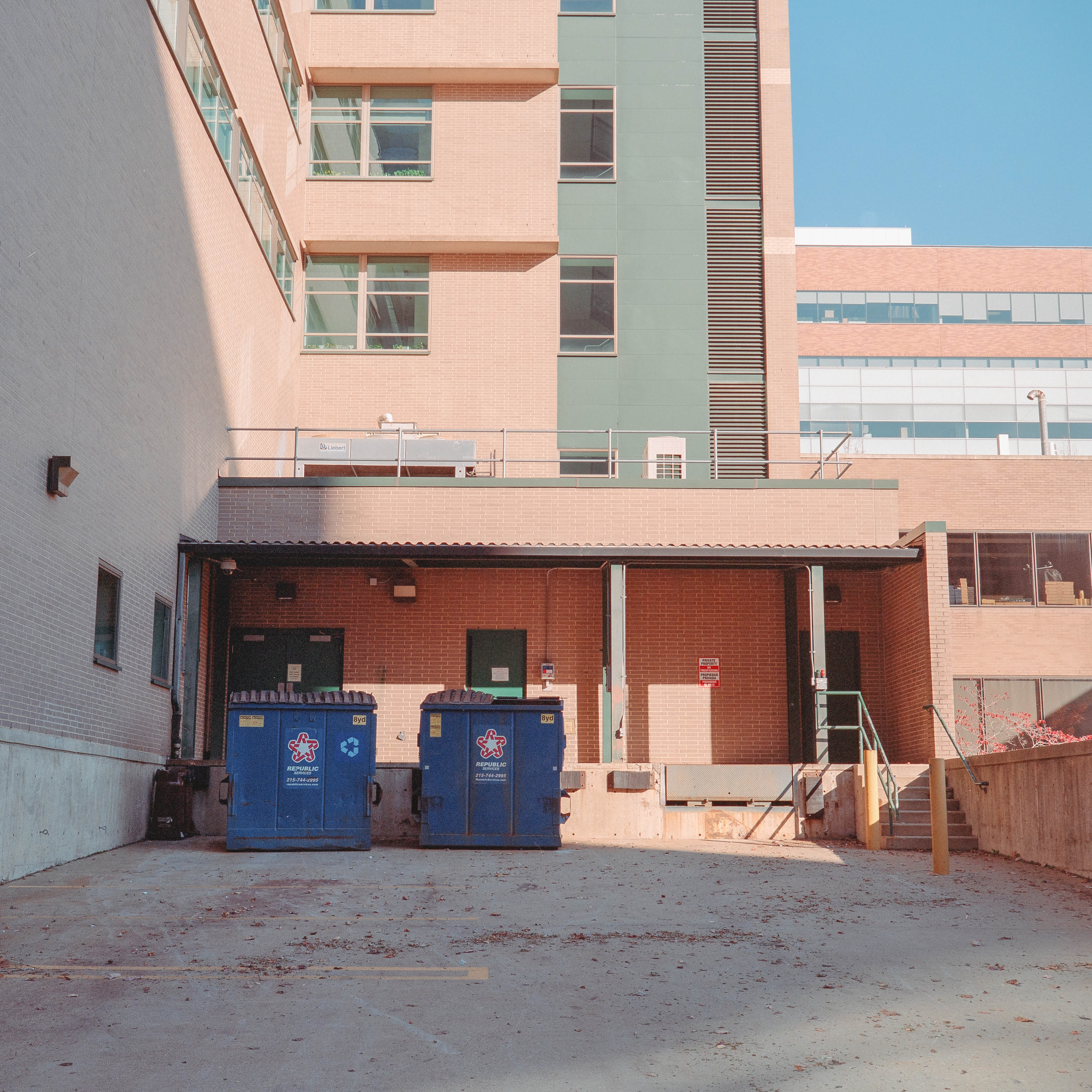 Ludlow Street, Mamiya 6, 75mm f3.5, Portra 400