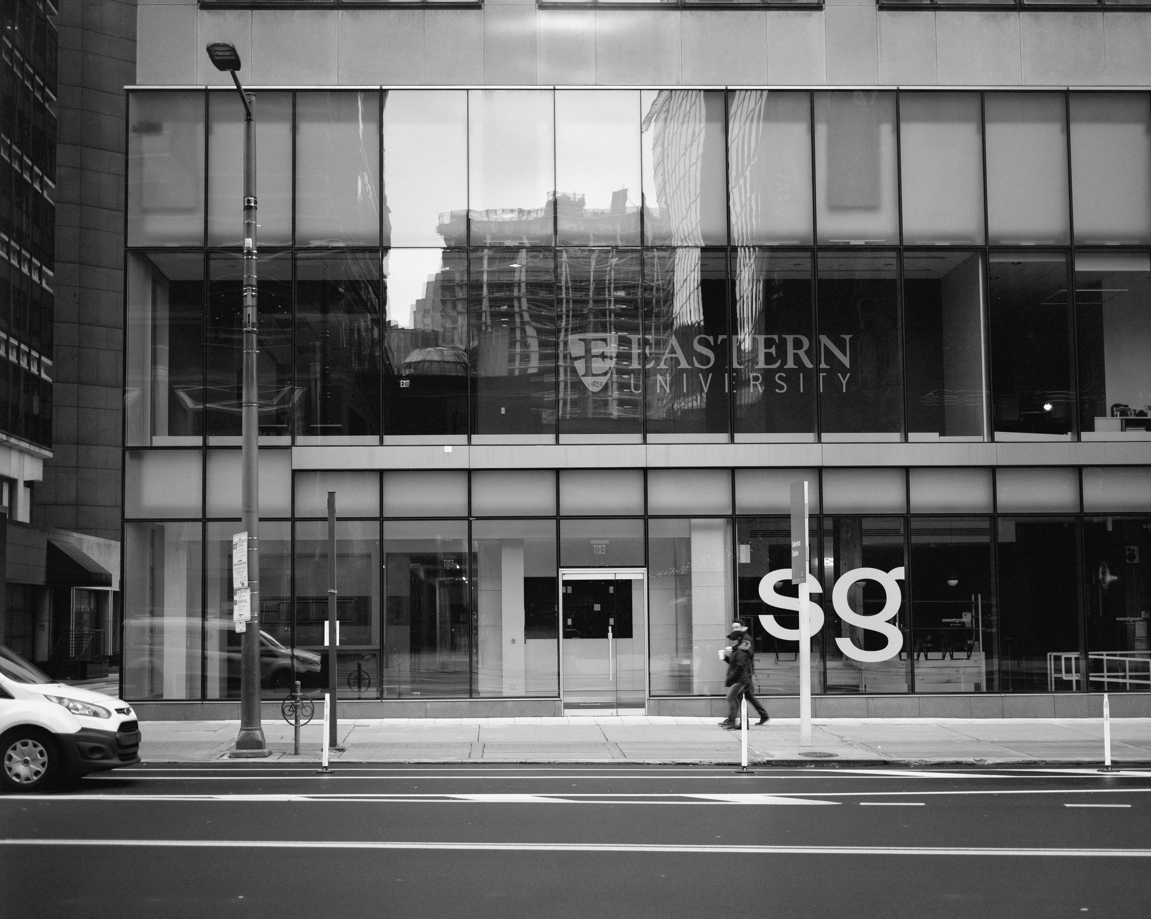 Market Street, Mamiya 7, 80mm f4, Fuji Acros 100