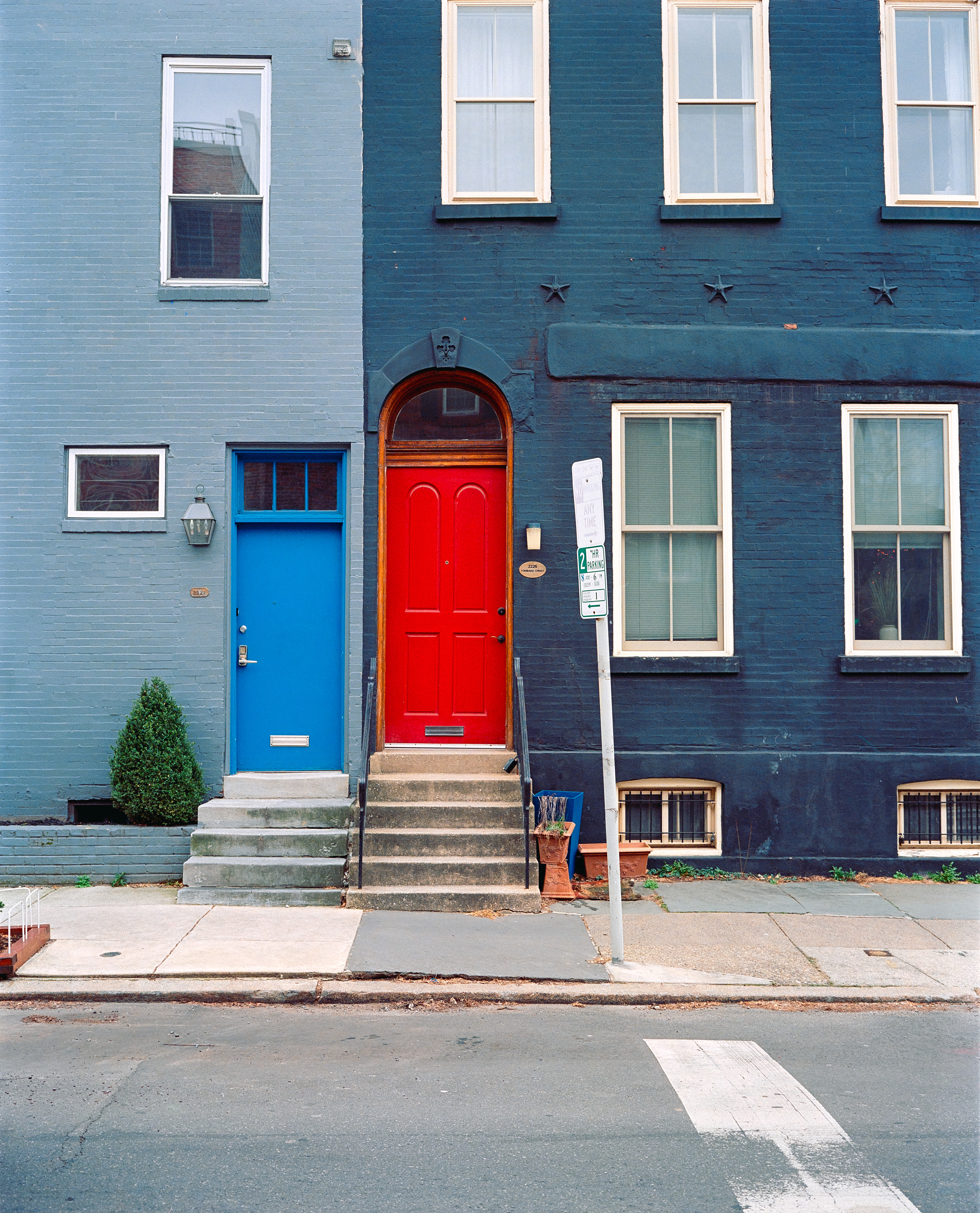 Pine Street, Mamiya 7, 80mm f4, Portra 800