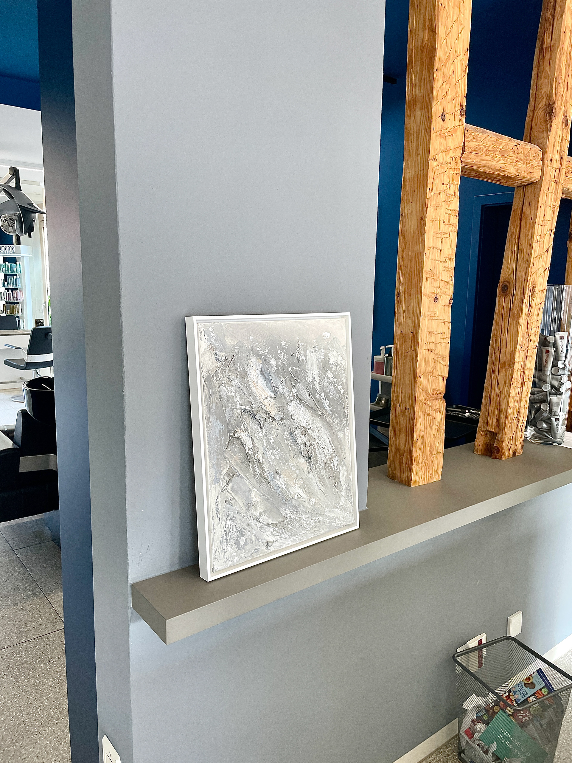 Abstraktes Kunstwerk „Sparkle“ mit schimmernden Akzenten und lebendigen Details von Carolin Vogelmann