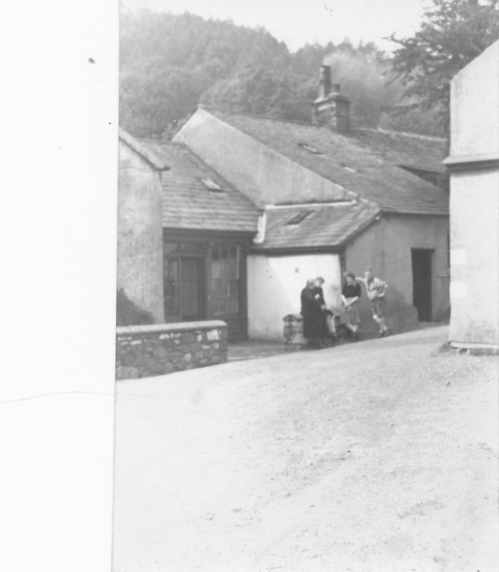 Party gossiping at Leatoller.  12 Sep 1942