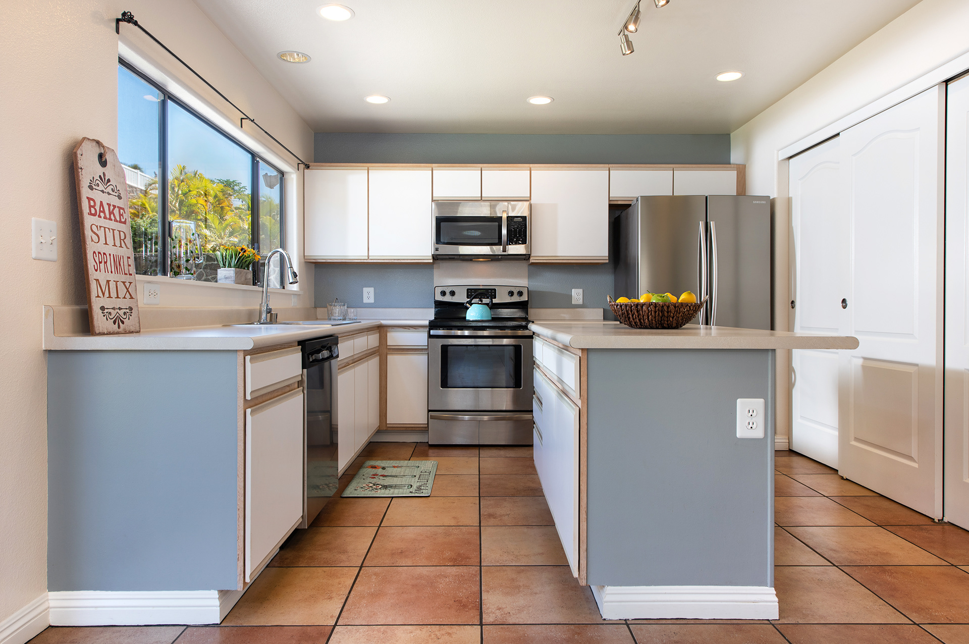 Niko del Papa REAL ESTATE