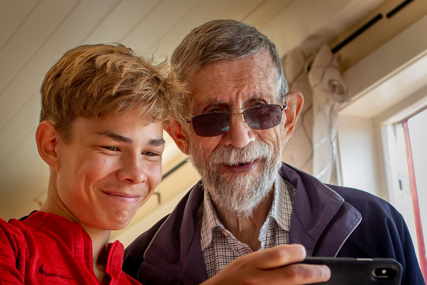 19. juli - Selfie med barnebarn - smil