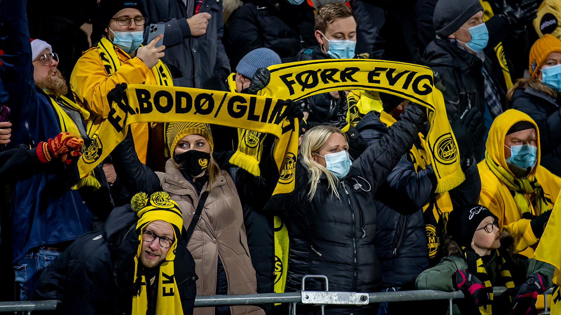De spiller fotball for evigheten, Glimt