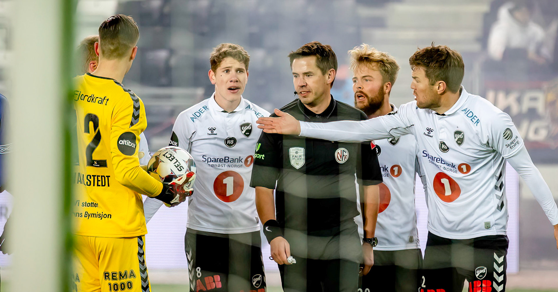 Oddspillerne med heftige protester til dommer Tom Harald Hagen