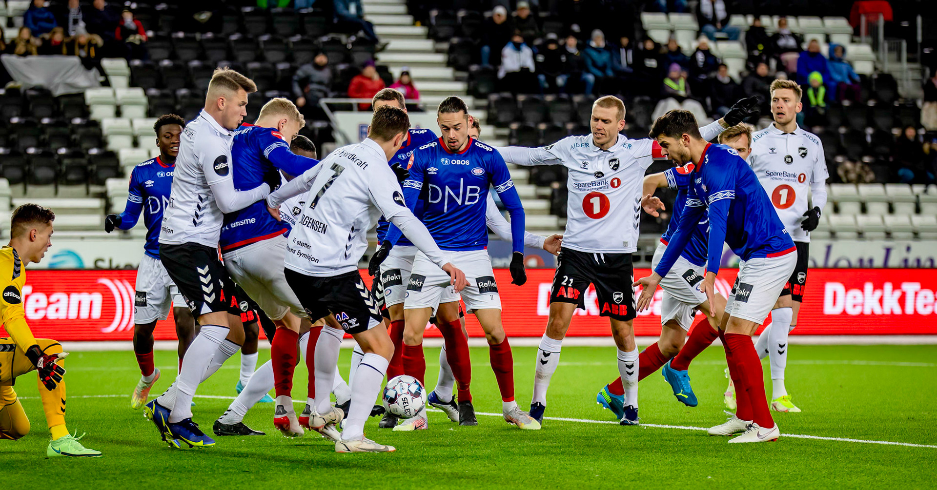 Møljefotball på Skagerak arena