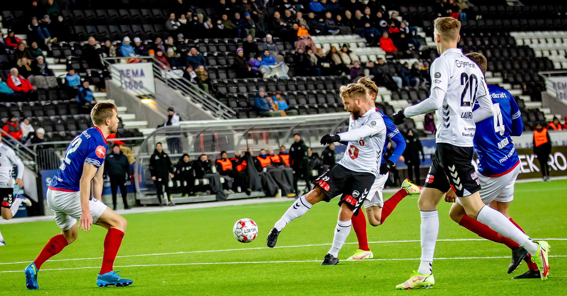 Sander Svendsen skyter 