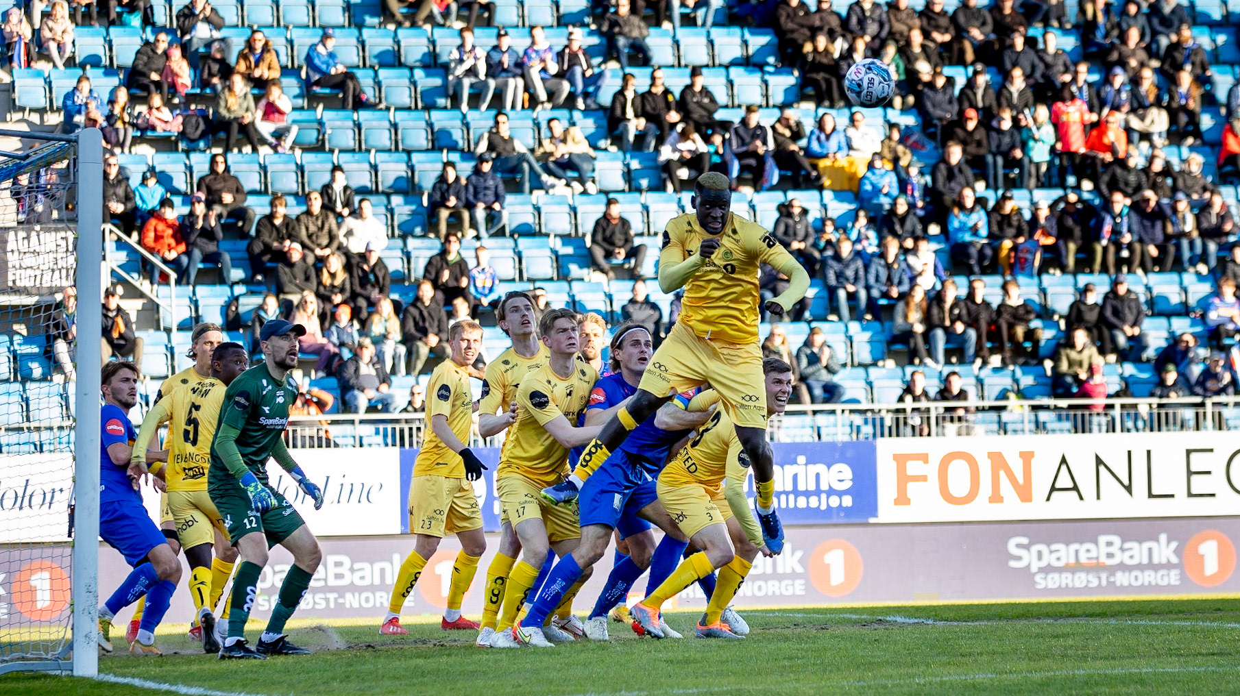 Victor Boniface ordner opp i eget forsvart