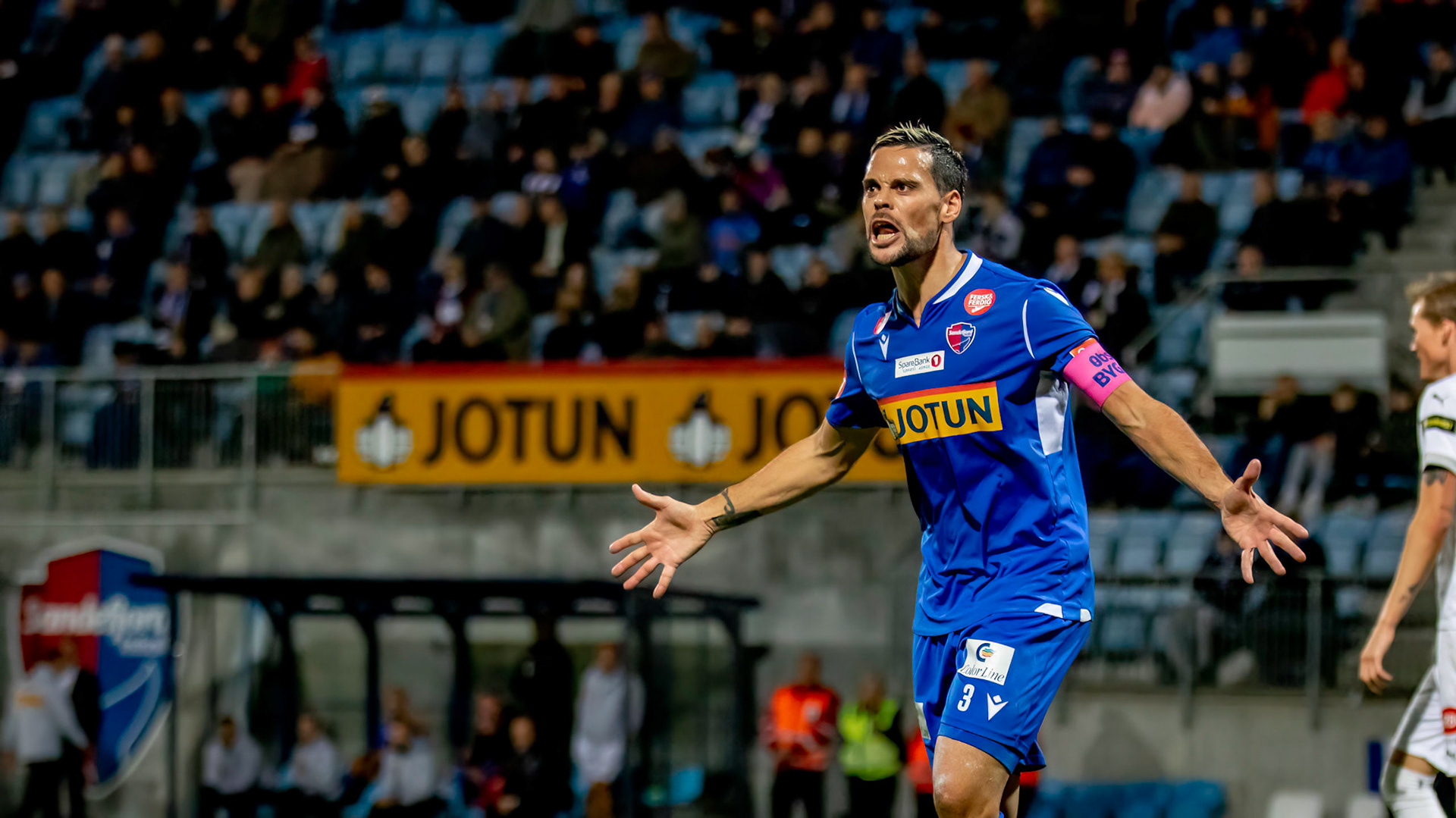 Marc Vales storspilte for Sandefjord
