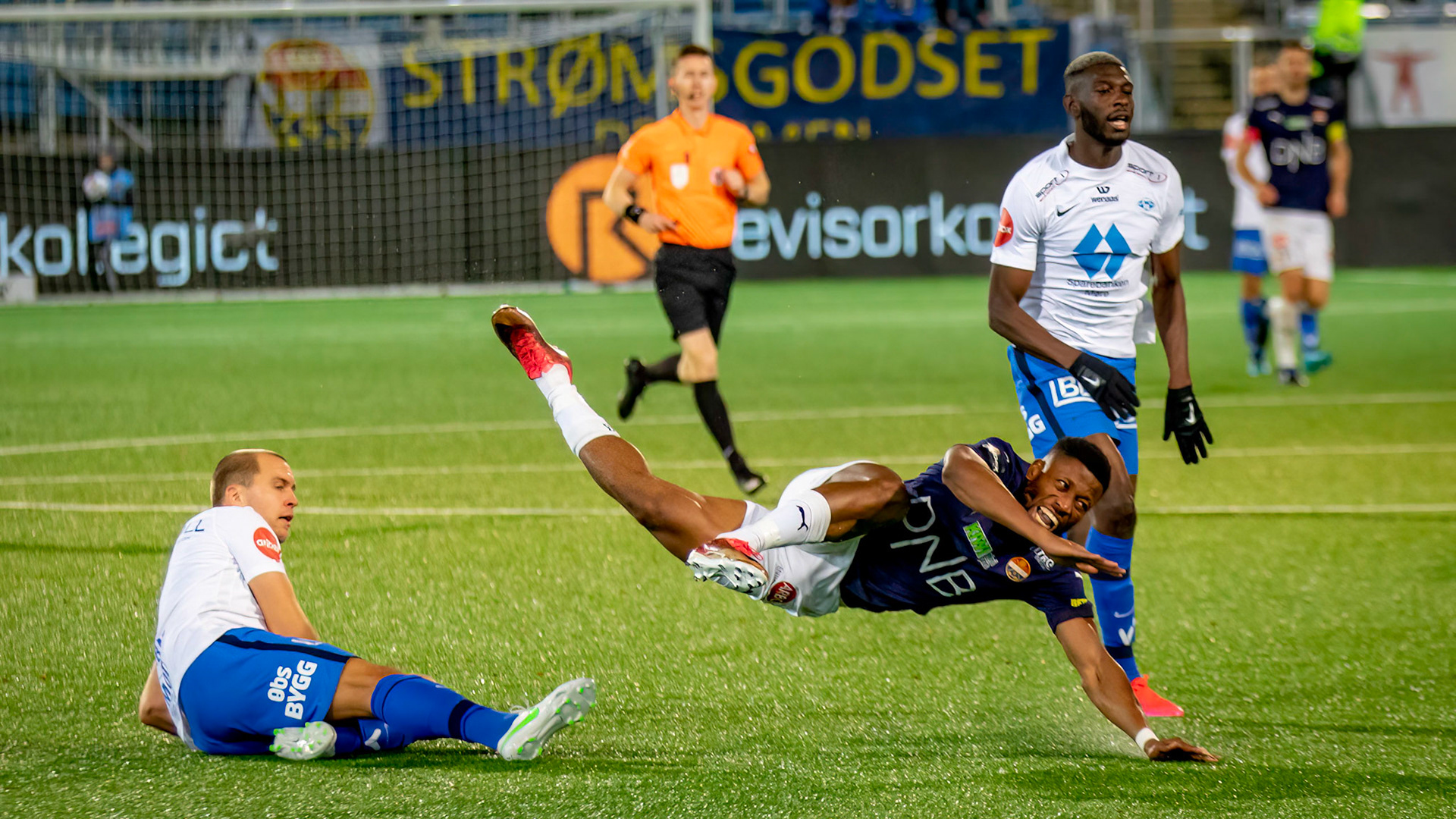 Fred Friday blir felt av Martin Bjørnbak