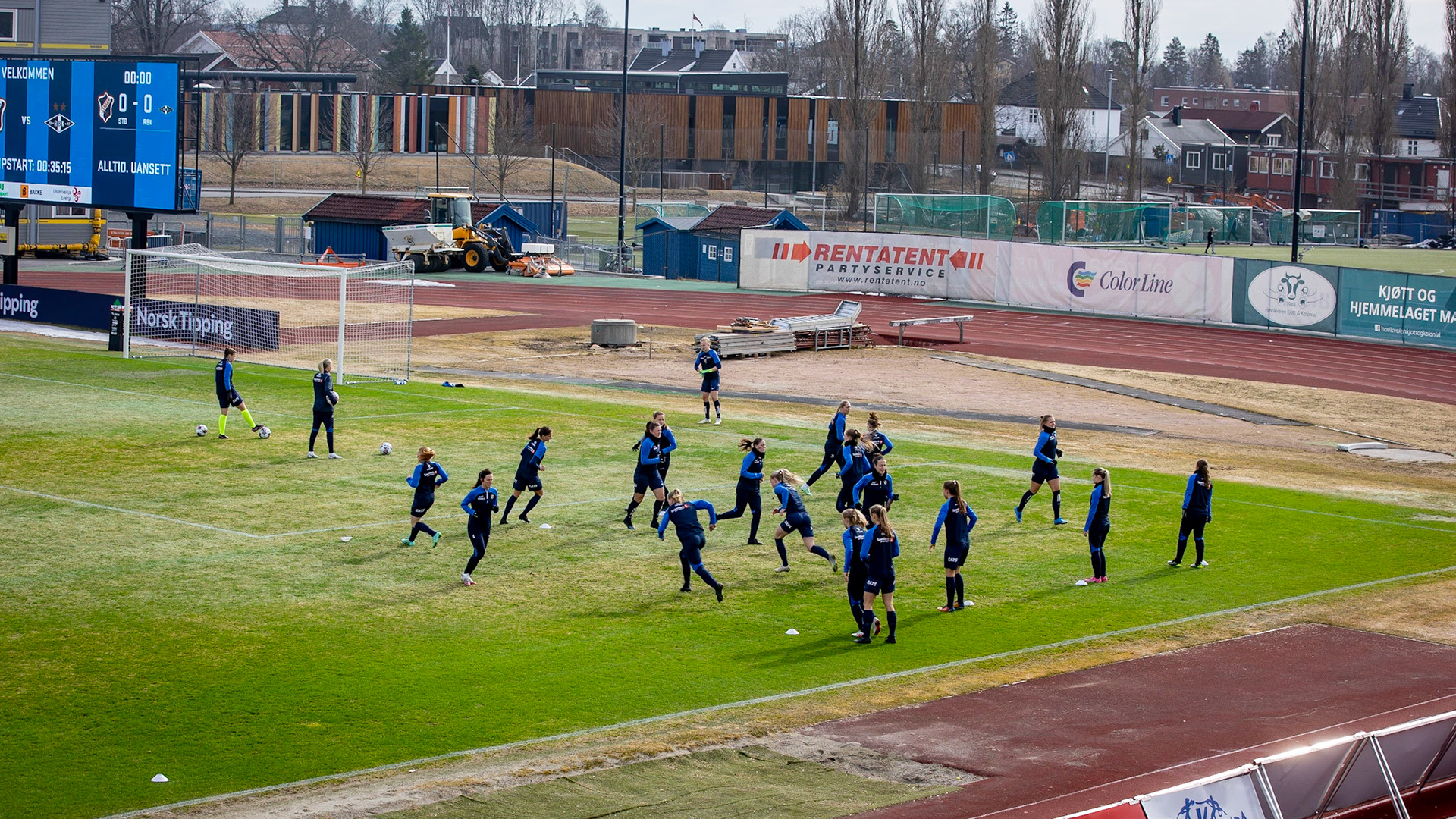 Stabæk i oppvarming på tidlig klare Nadderud Stadion