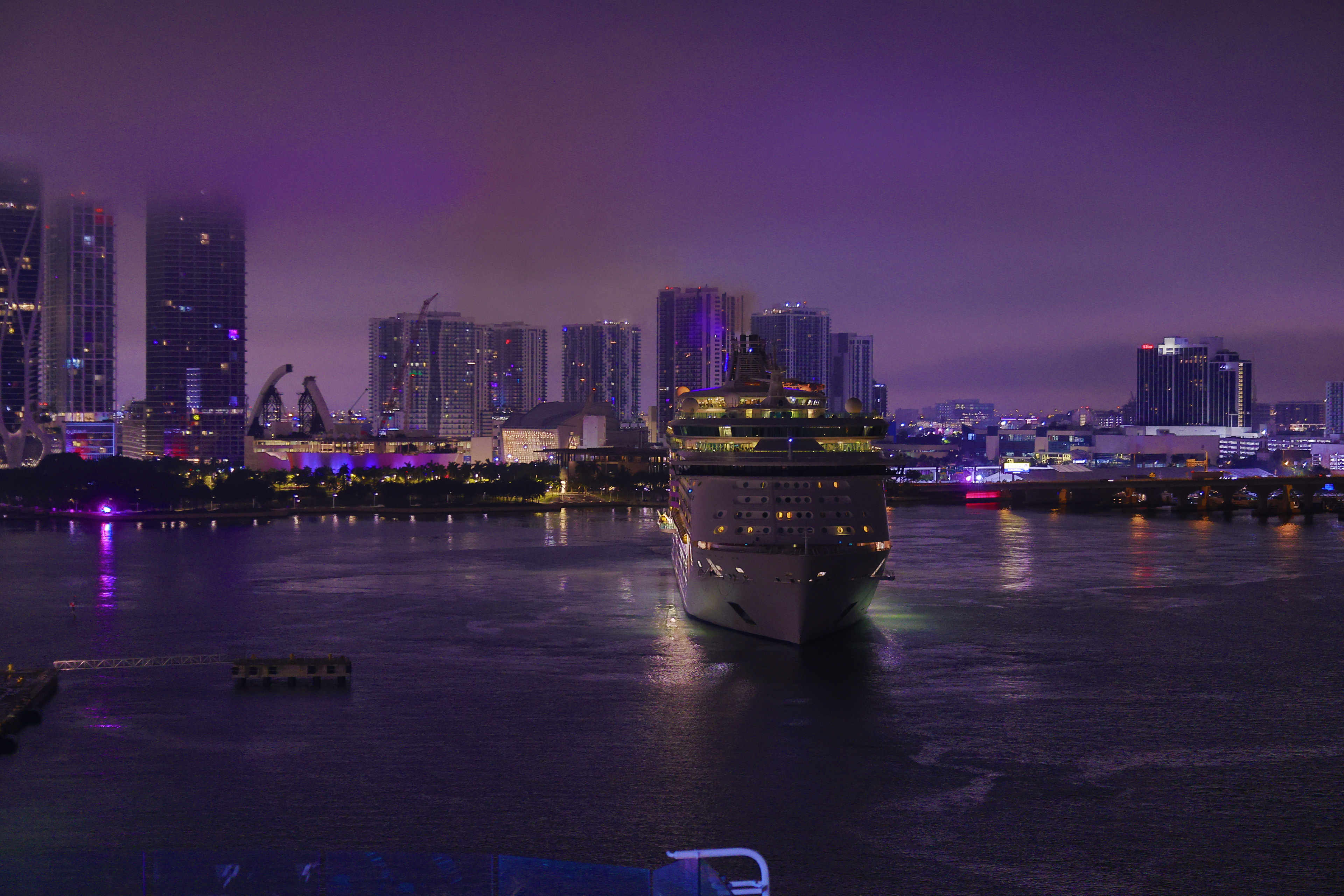 Port Miami cruise ship
