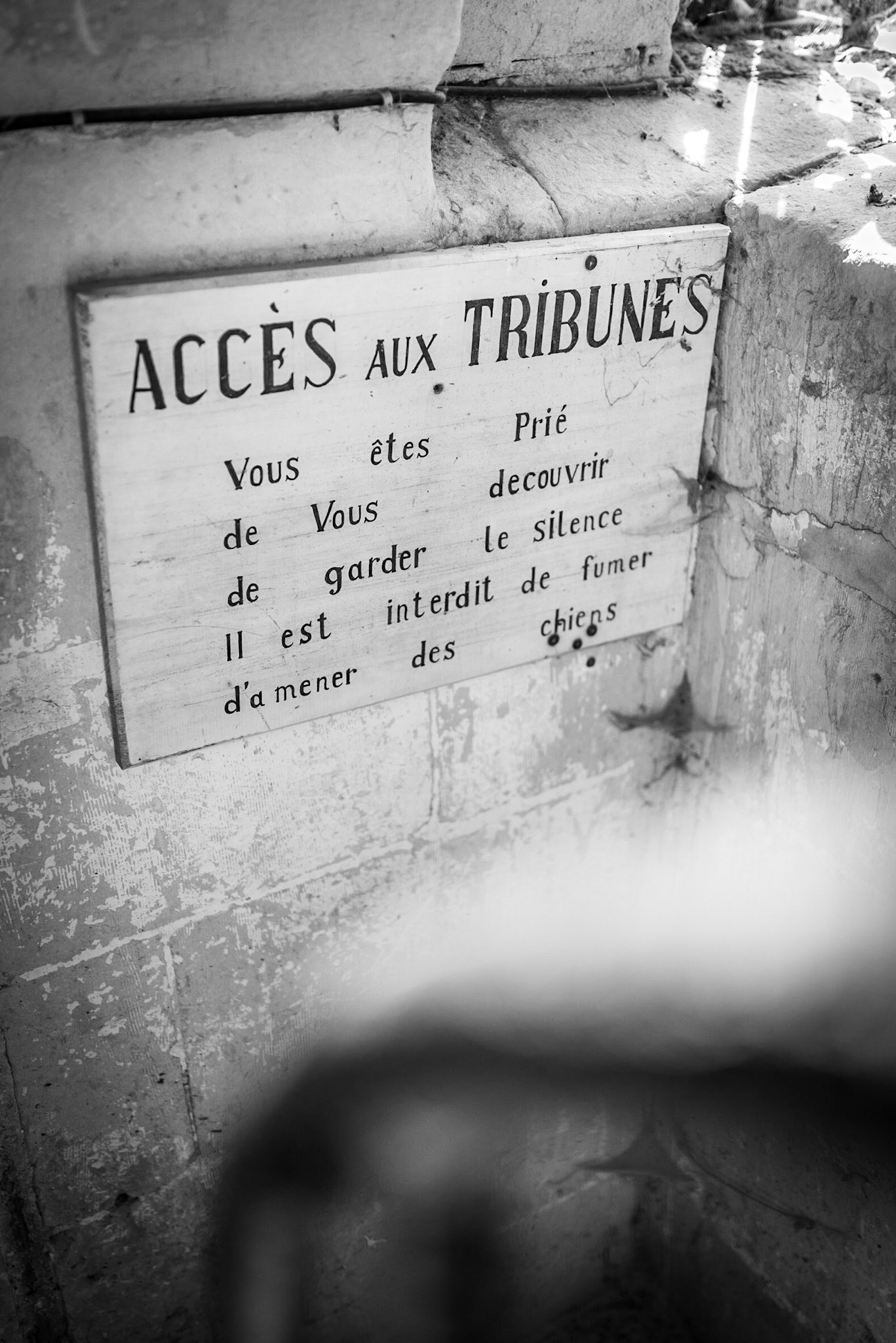 Accès aux tribunes