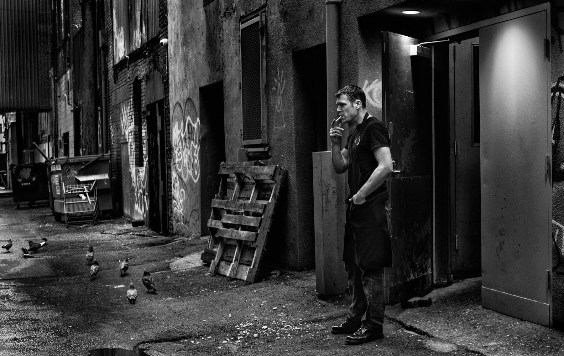 BACK ALLEY SMOKE BREAK