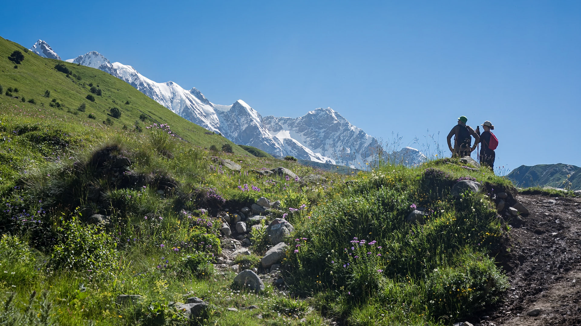 Hiking the Adishichala Valley on the way up to Chkhunderi Pass.