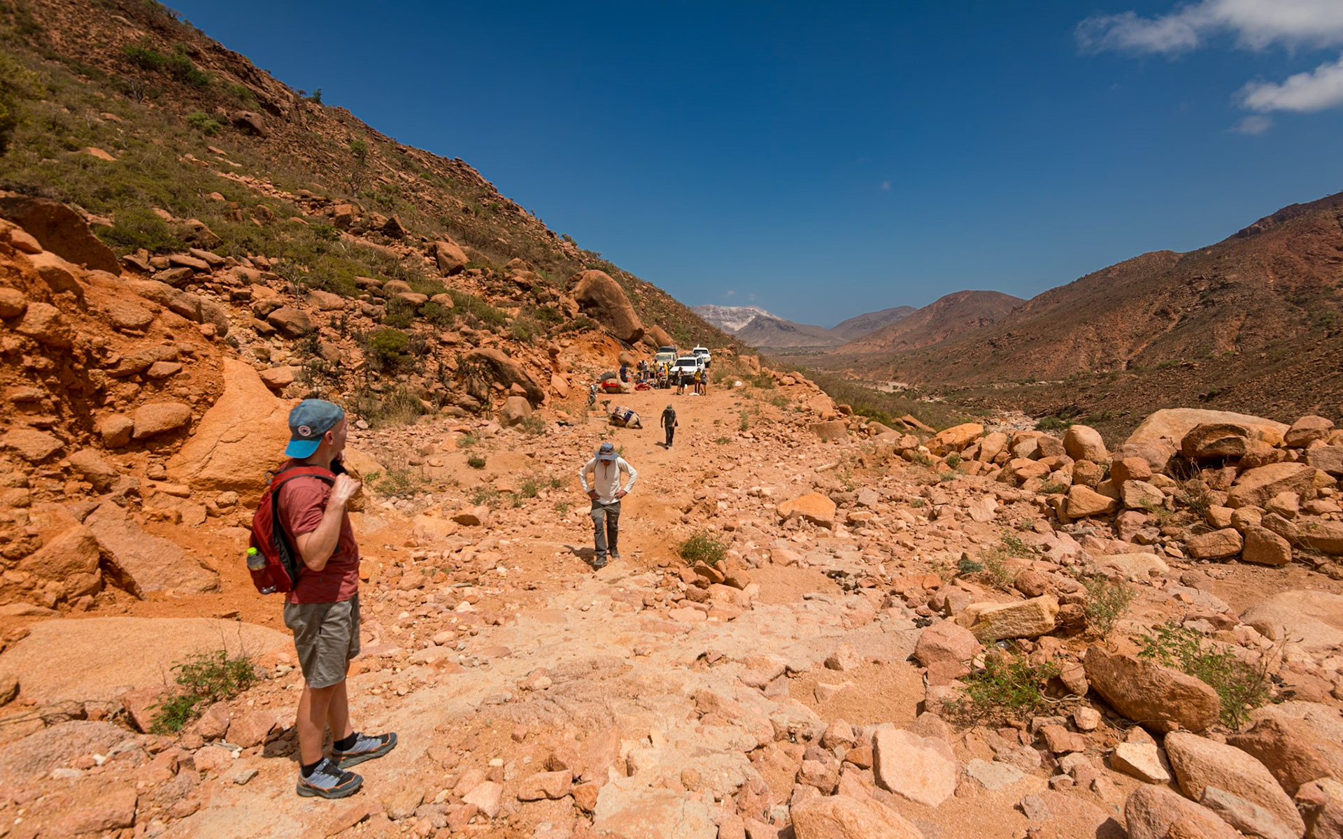 Following the Wadi di Negehen on the way up to Adho di Meleh.