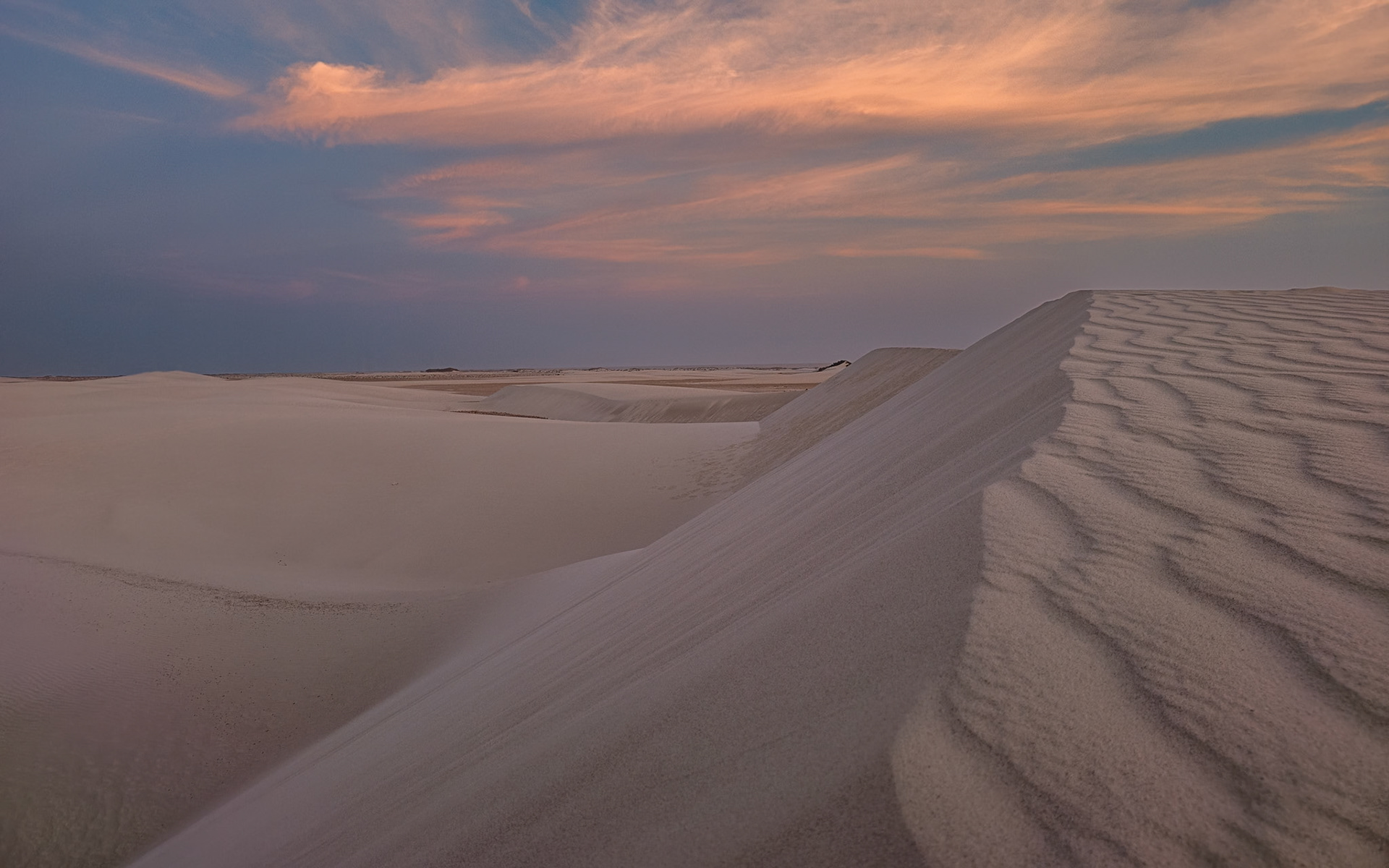 Zahek Sand Dunes