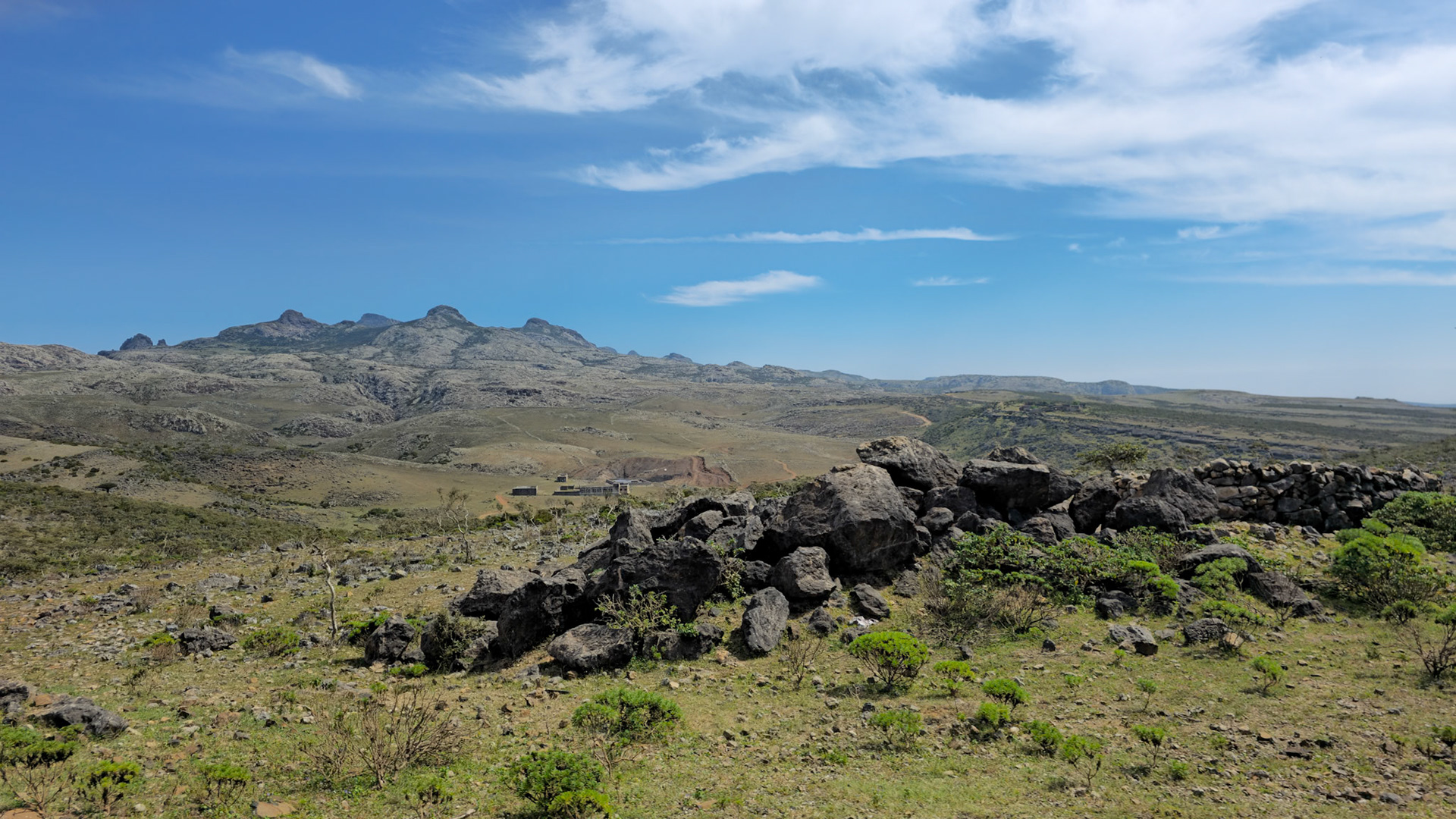 Rokeb di Firmihin Plateau with Mount Haggeher