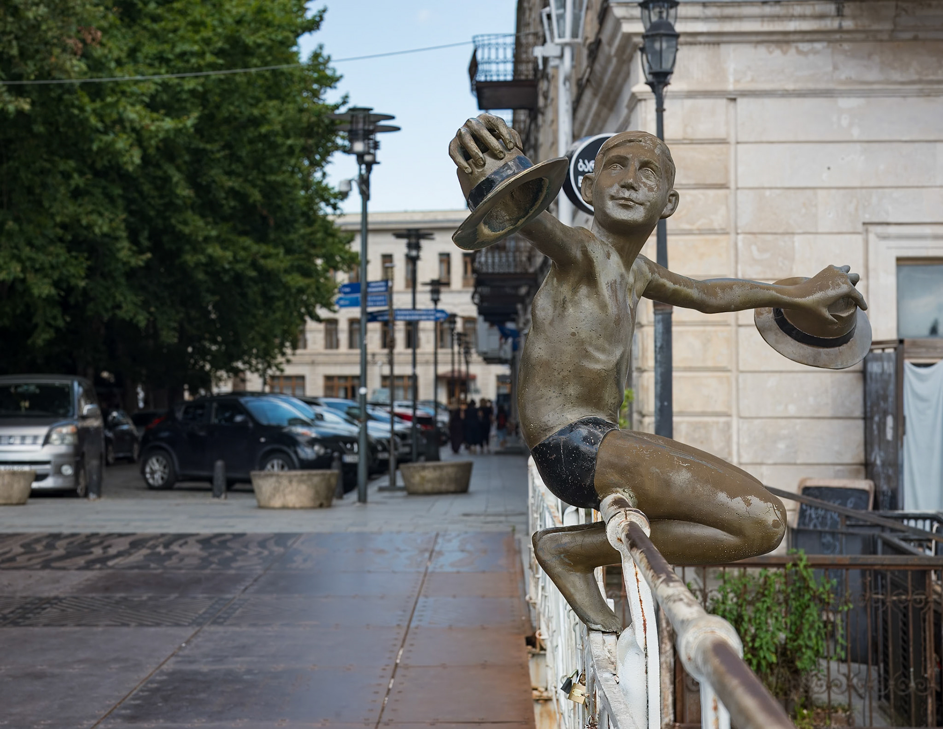 Sculpture named "A Picasso Boy" by sculptor Temur Pkhakadze.