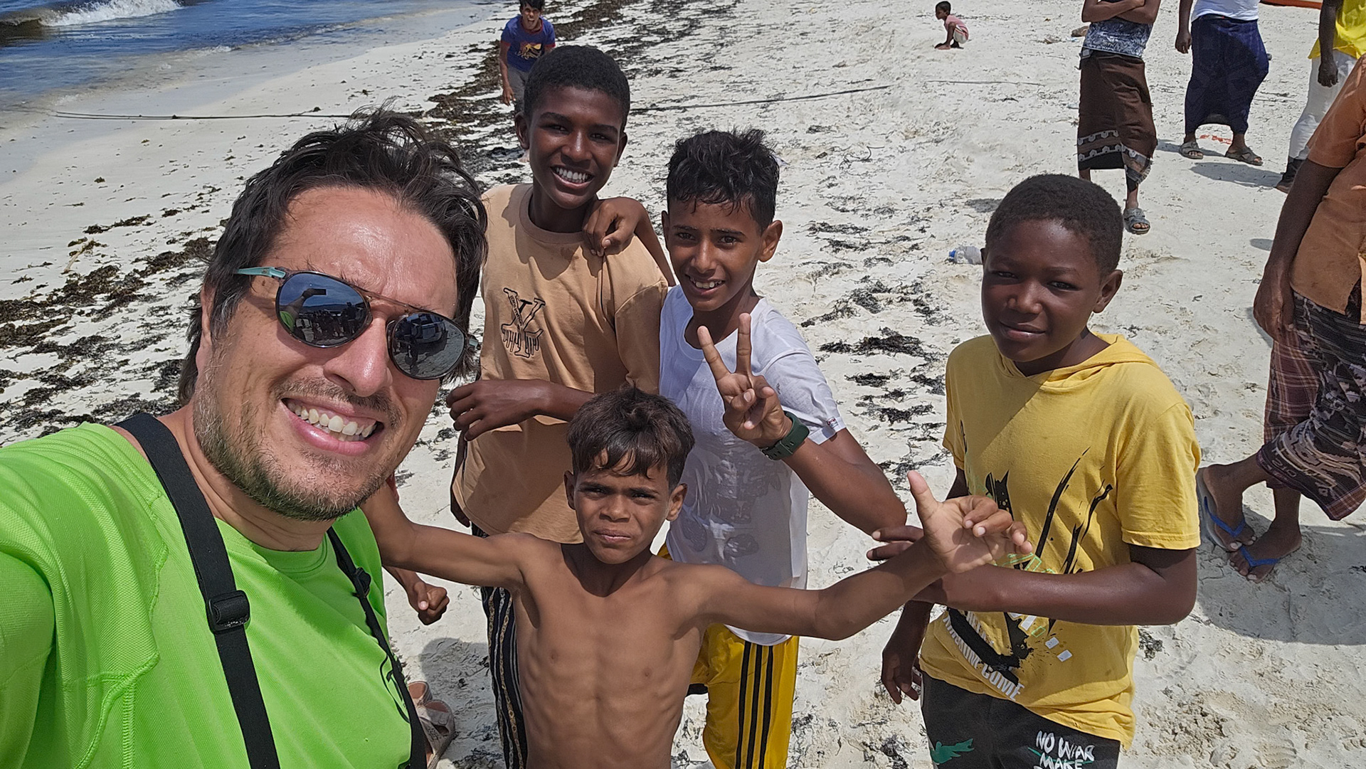 Welcome comitee at Qalansiyah Beach