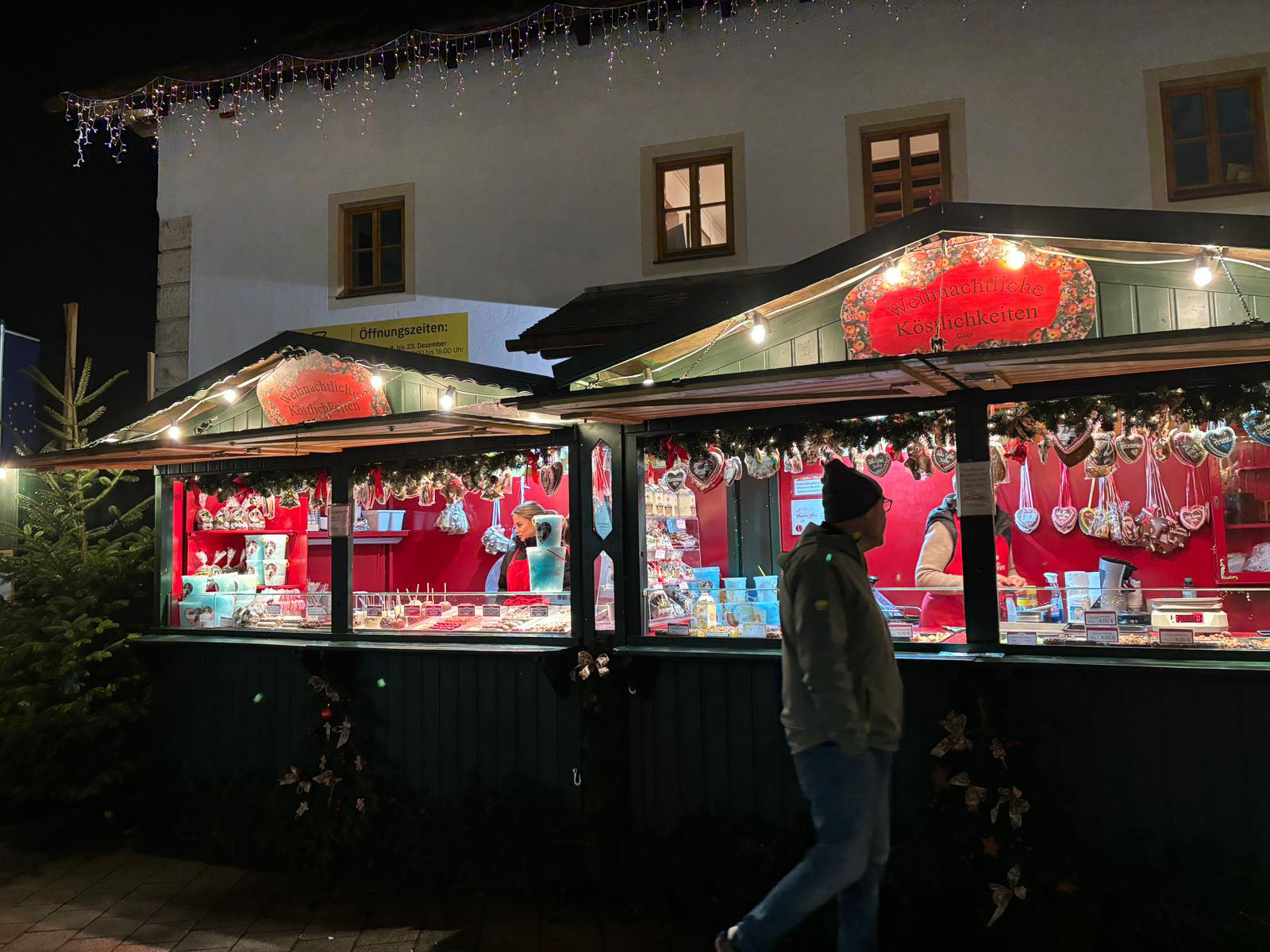 Süße Köstlichkeiten am Stille-Nacht-Platz
