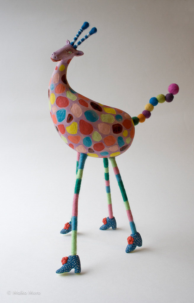 サーカスの余韻 resonancia del circo 陶、アルミ、鉄、フェルト ceramic, aluminium, steel, felt 36x23x16cm / 2010