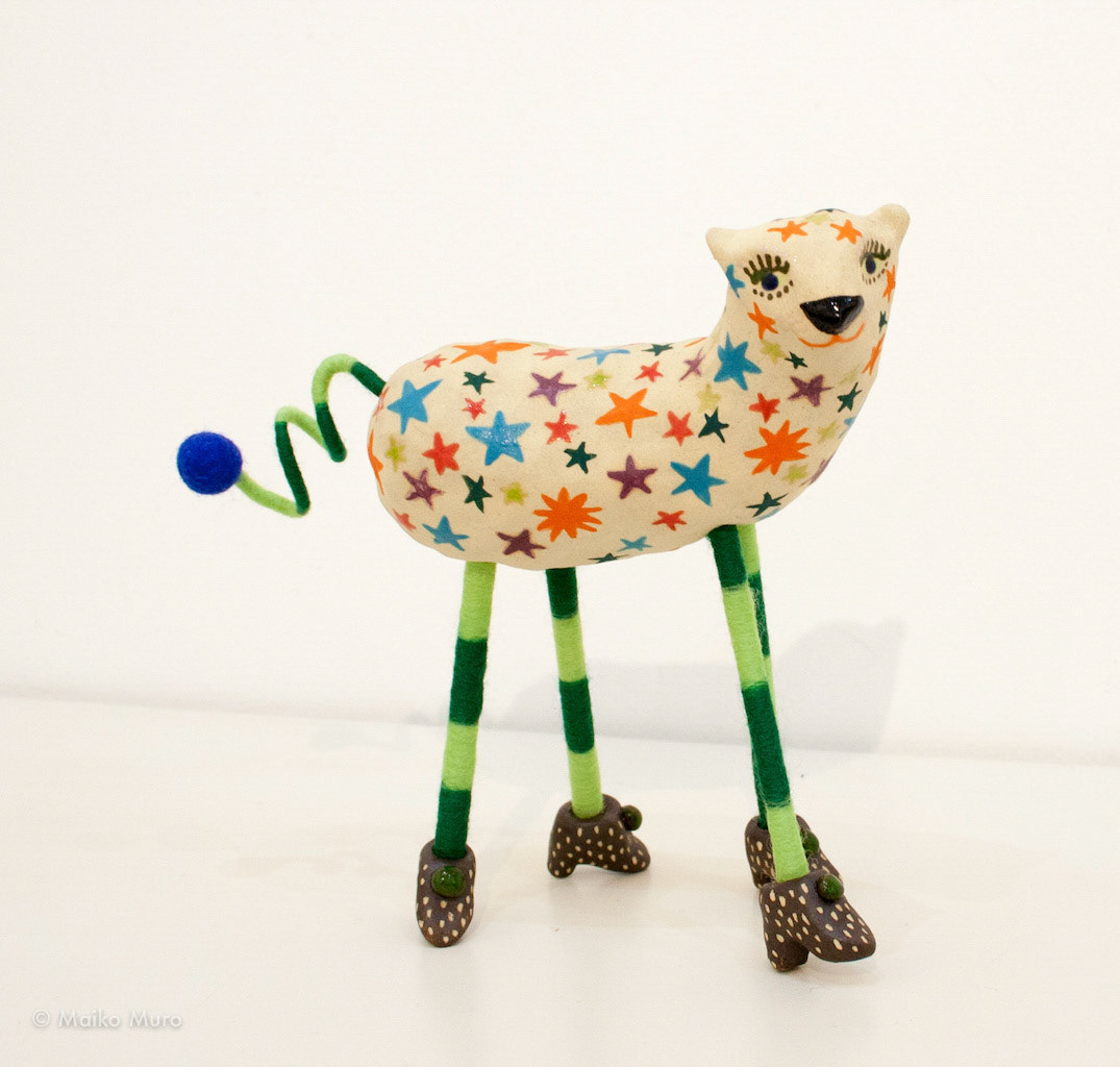 星まつりの白いジャガー Jaguar blanco del festival de las estrellas 陶、アルミ、フェルト ceramic, aluminium, felt 16x16x7 cm / 2014