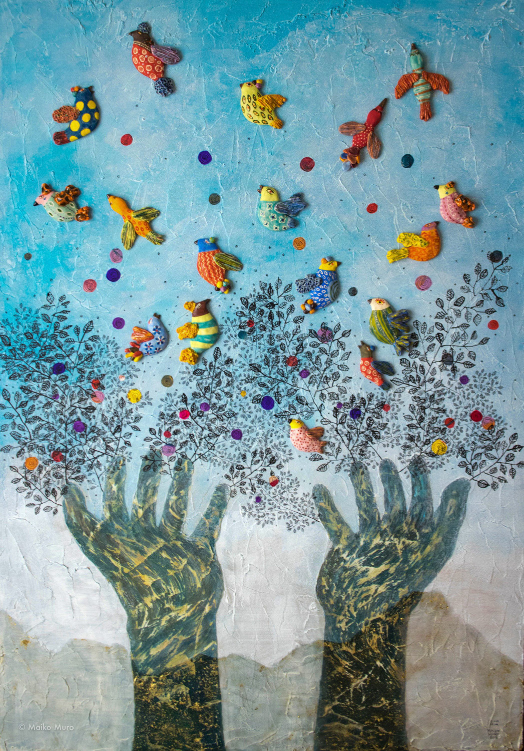 スピリッツ / 陶、アクリル、インク、モデリングペースト、紙、ワニス、金箔、木パネル / 103 x 72.8 x 4 cm / 2015 （池谷謝馬コラボ作品） spirits / ceramic, acrylic, ink, modeling paste, paper, varnish and gold leaf on wooden panel / 103 x 72.8 x 4 cm / 2015 （collaboration with Iruma Ikeya）