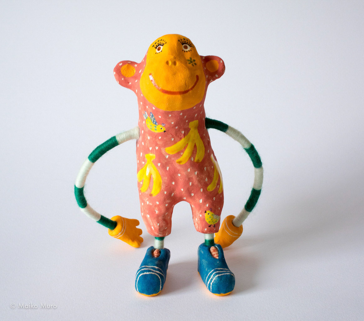 バナナ猿 Banana Monkey 陶、アルミ、フェルト ceramic, aluminium, felt 17x15x15 cm / 2015