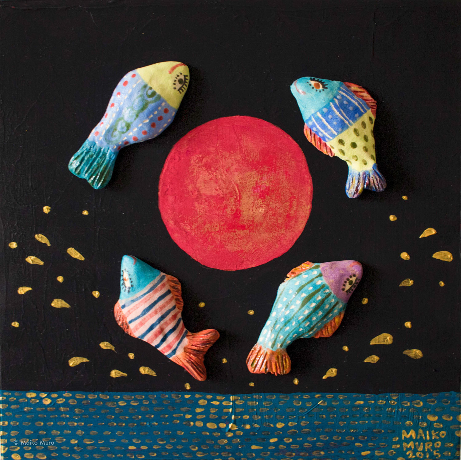 夜の太陽 / 陶、アクリル、インク、金箔、モデリングペースト、木パネル / 21.9 x 21.9 x 3 cm / 2015 the night sun / ceramic, gold leaf, ink, acrylic and modeling paste on wooden panel / 21.9 x 21.9 x 3 cm / 2015