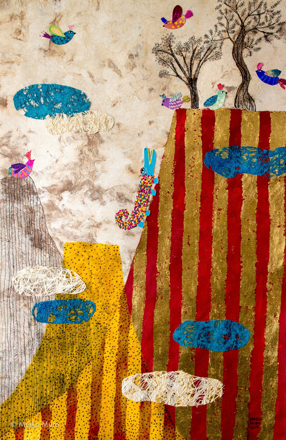 雲去山嶺露 IV（そびえる山々）/ アマテ紙にアクリル、インク、金箔、メディウム、コラージュ / 60 x 40 cm / 2015 Clouds away, mountains appear IV (high mountains) / acrylic, ink, gold leaf and medium on amate paper, collage / 60 x 40 cm / 2015