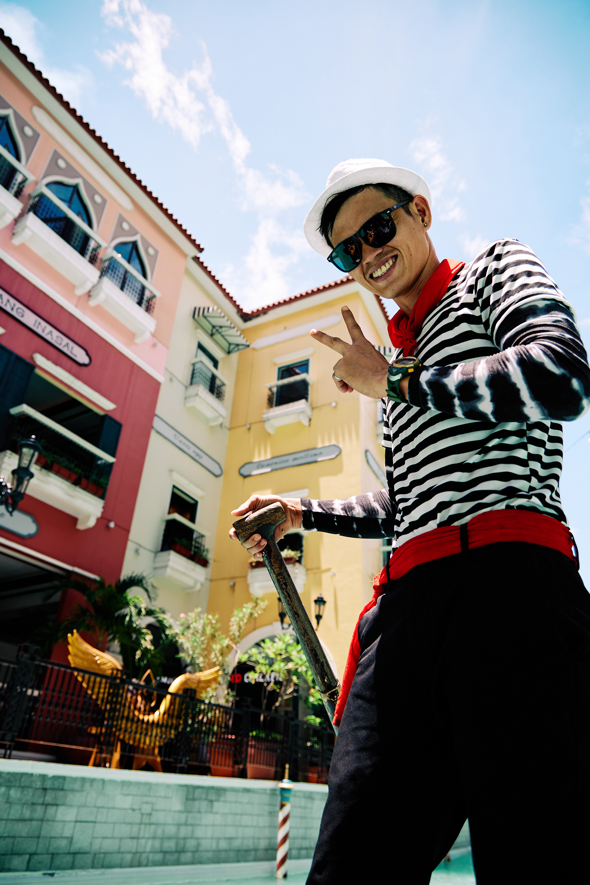 BGC. Canon EOS R6 | Canon RF 24-105mm F4L IS USM