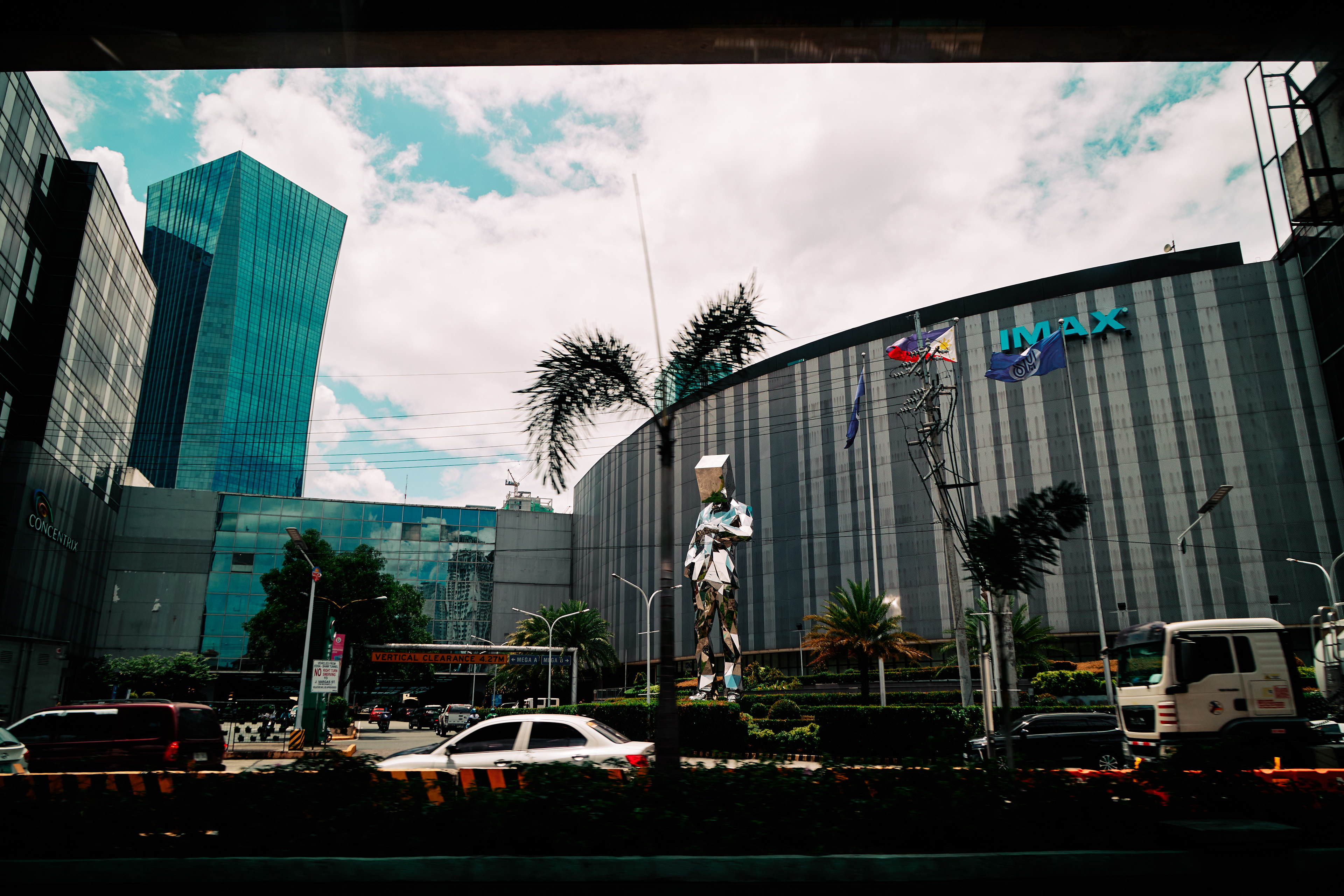 BGC. Canon EOS R6 | Canon RF 24-105mm F4L IS USM