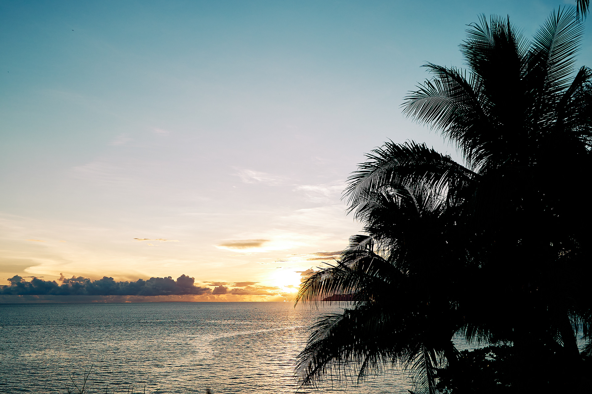 5AM sunrise ‎⁨Pagudpud⁩, ⁨Ilocos Norte⁩. Canon EOS R6 | Canon RF 24-105mm F4L IS USM