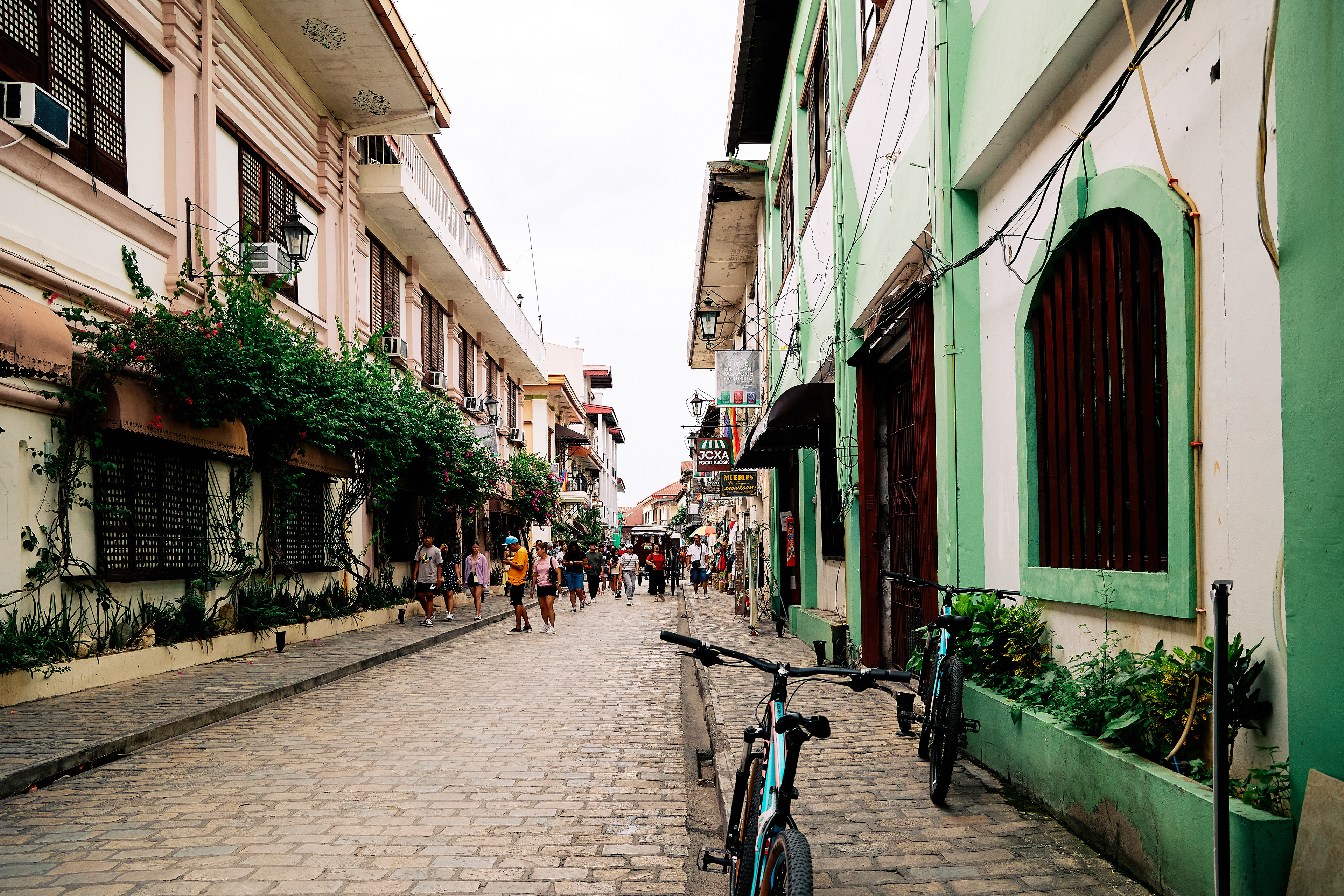 Vigan. Canon EOS R6 | Canon RF 24-105mm F4L IS USM