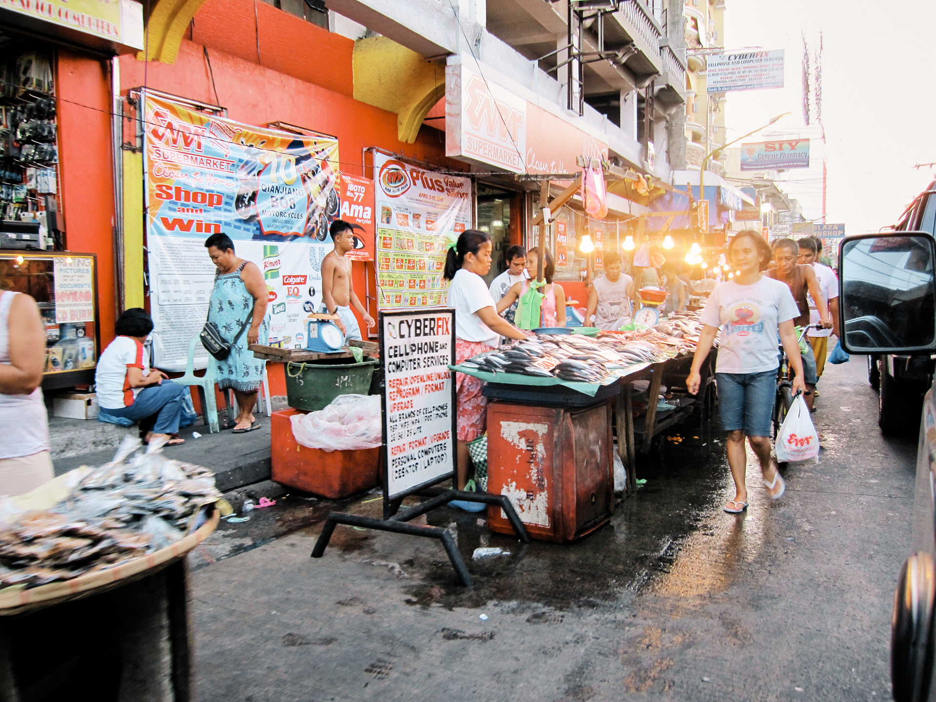 Philippines - 2010. Canon PowerShot SD960 IS