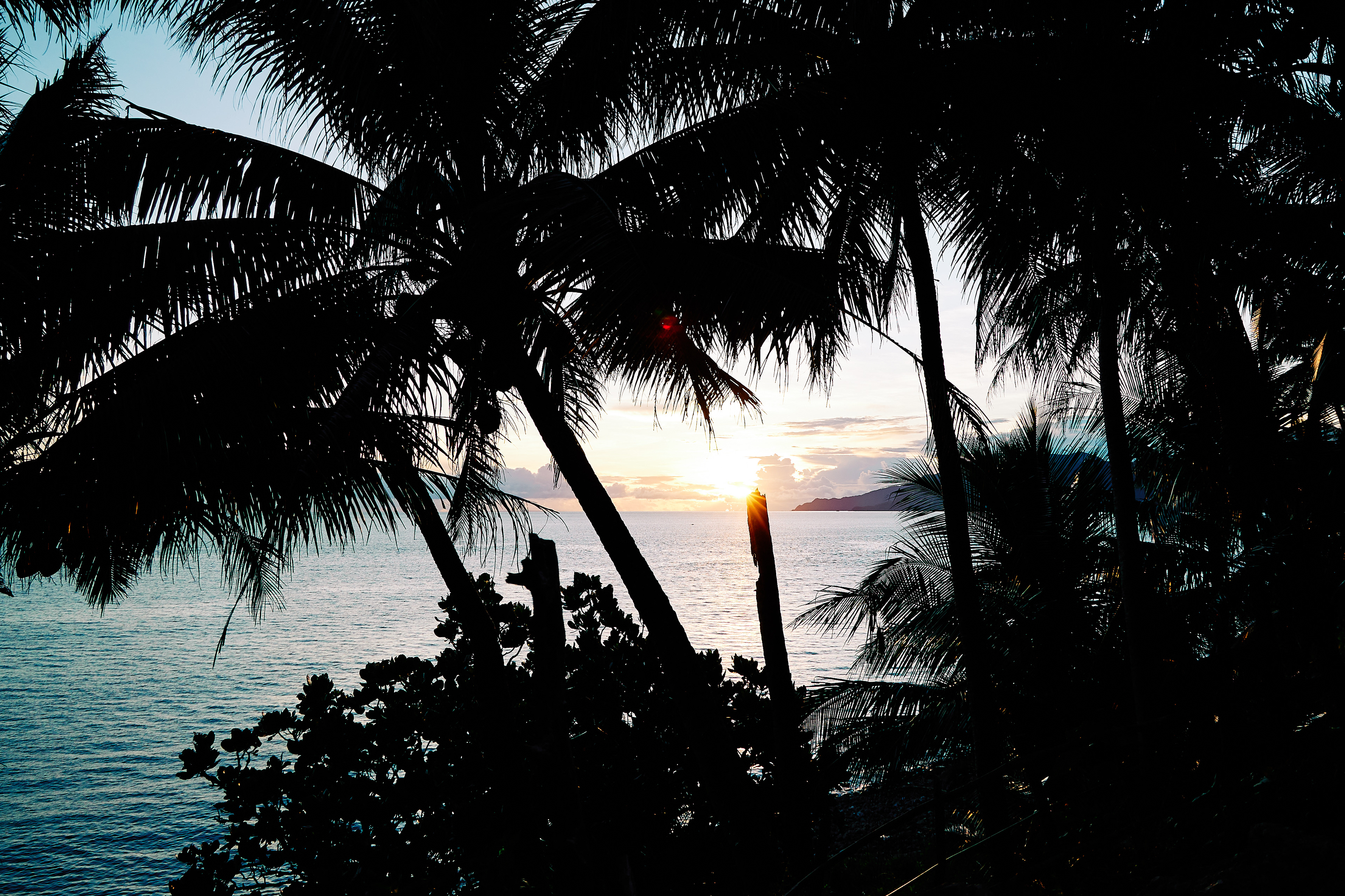 5AM sunrise ‎⁨Pagudpud⁩, ⁨Ilocos Norte⁩. Canon EOS R6 | Canon RF 24-105mm F4L IS USM