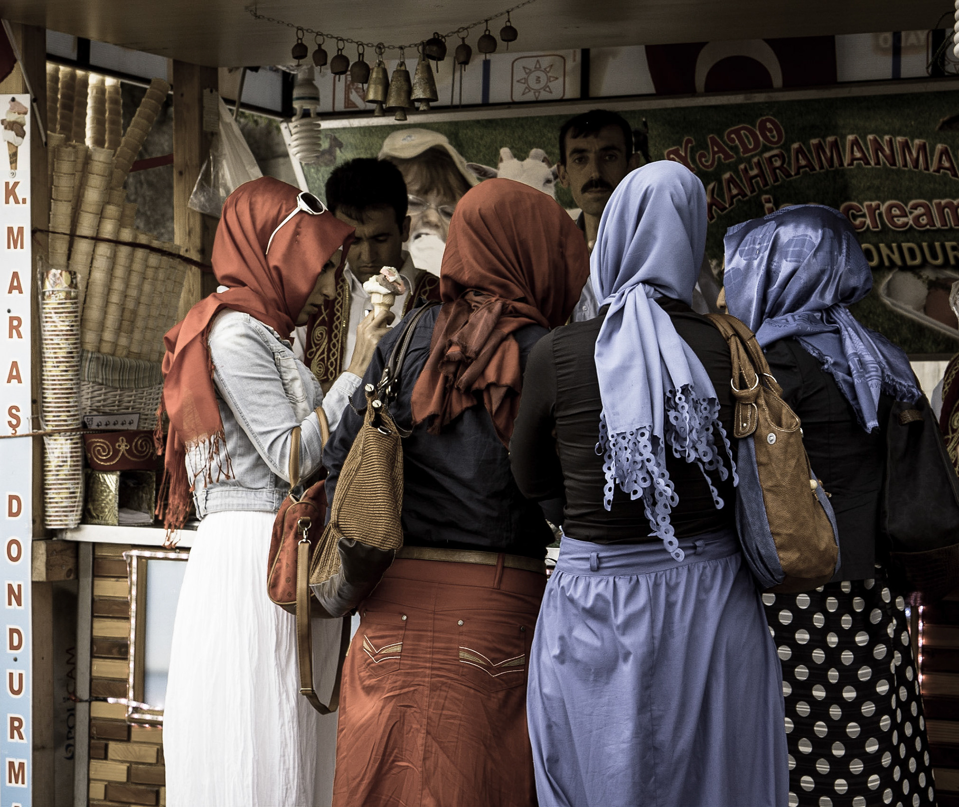 Women choosing ice creams in Istambul