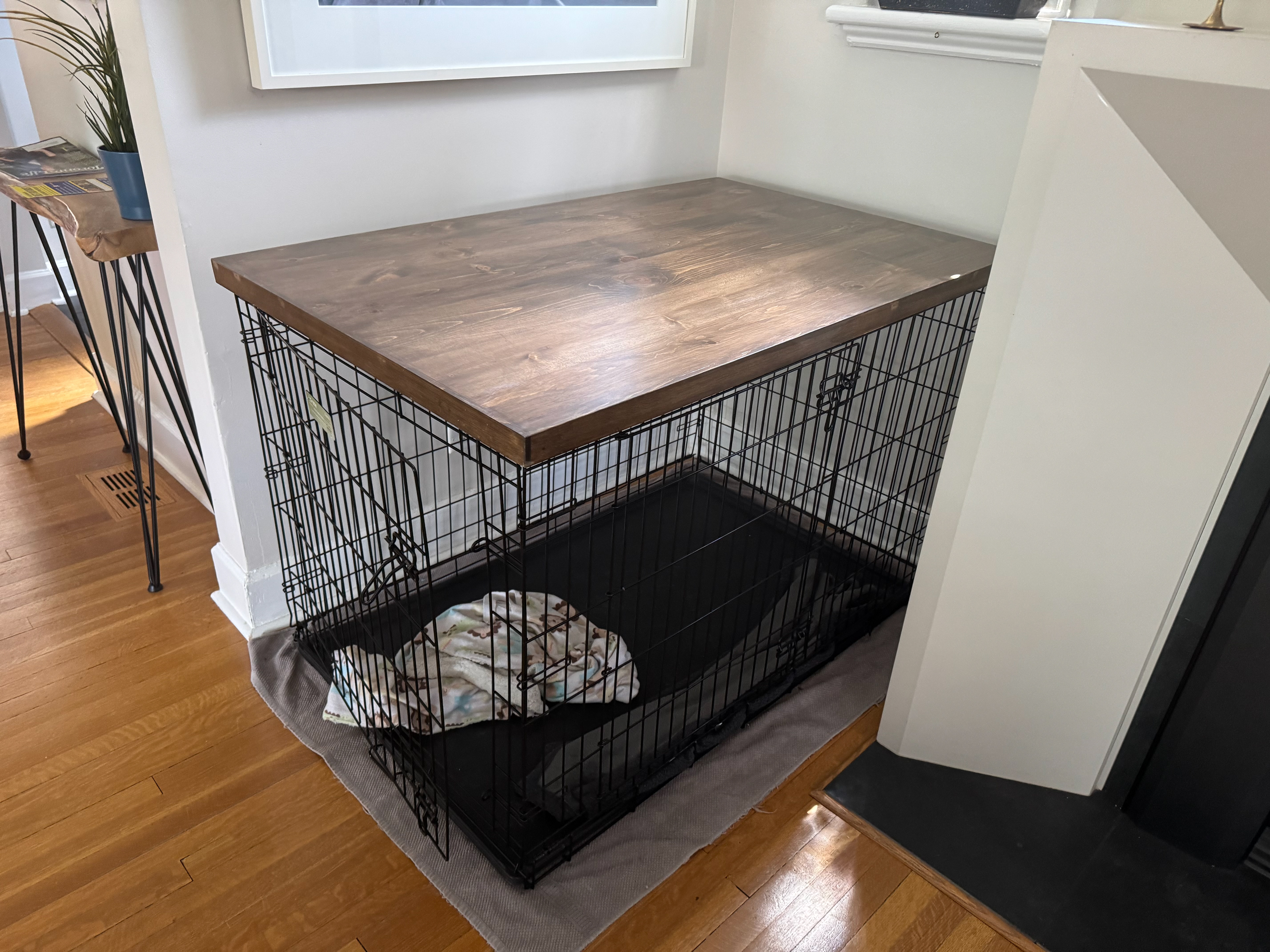 Smooth Pine with Dark Walnut Finish