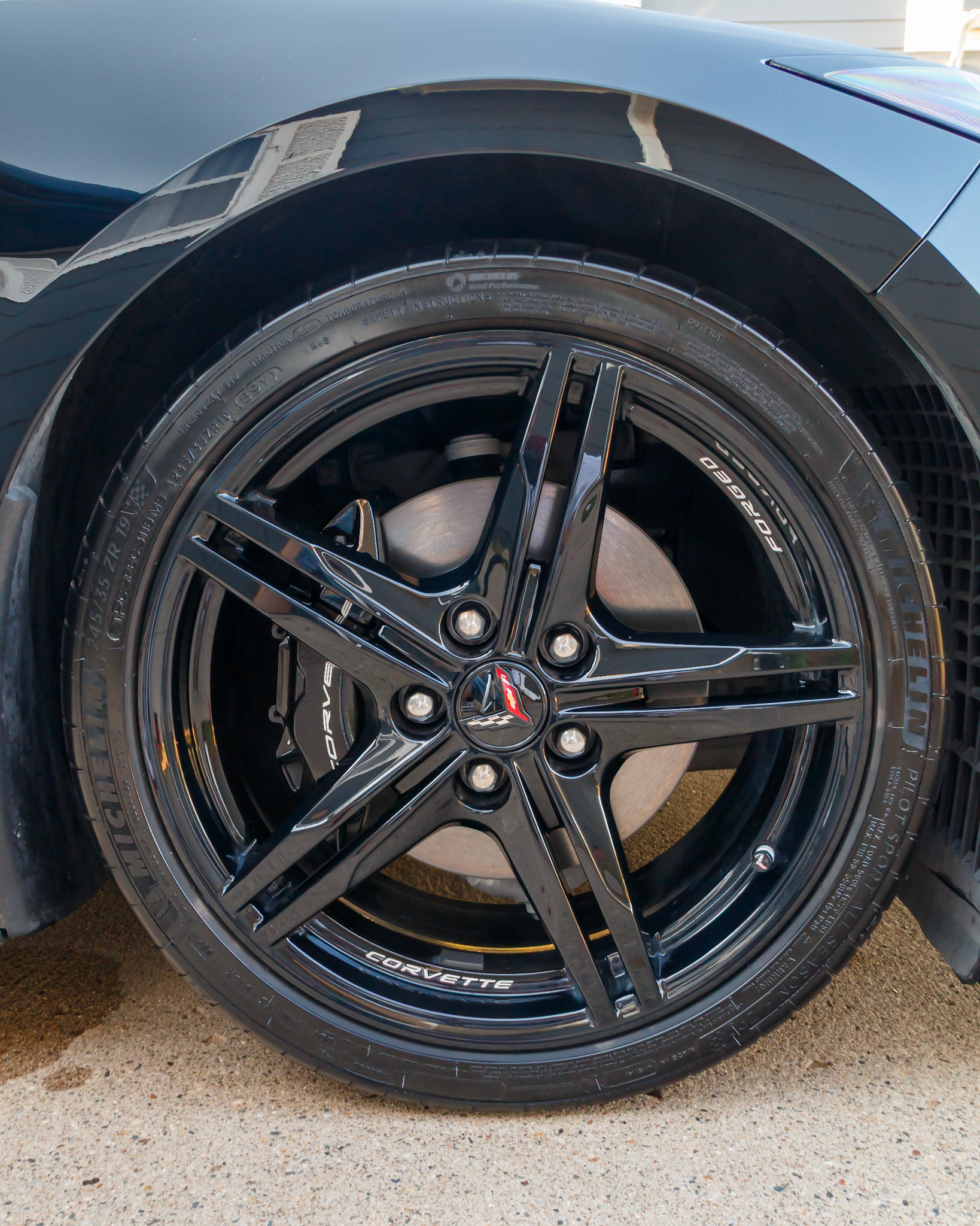 Corvette C8 — frame 4