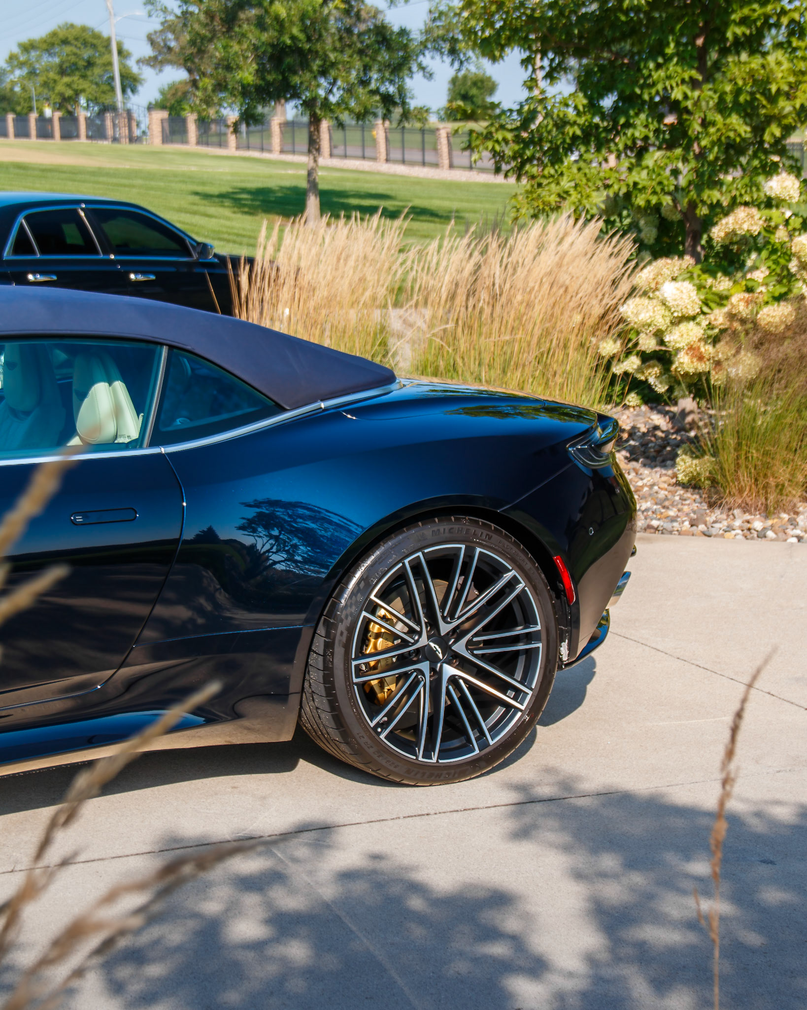 Aston Martin — frame 12