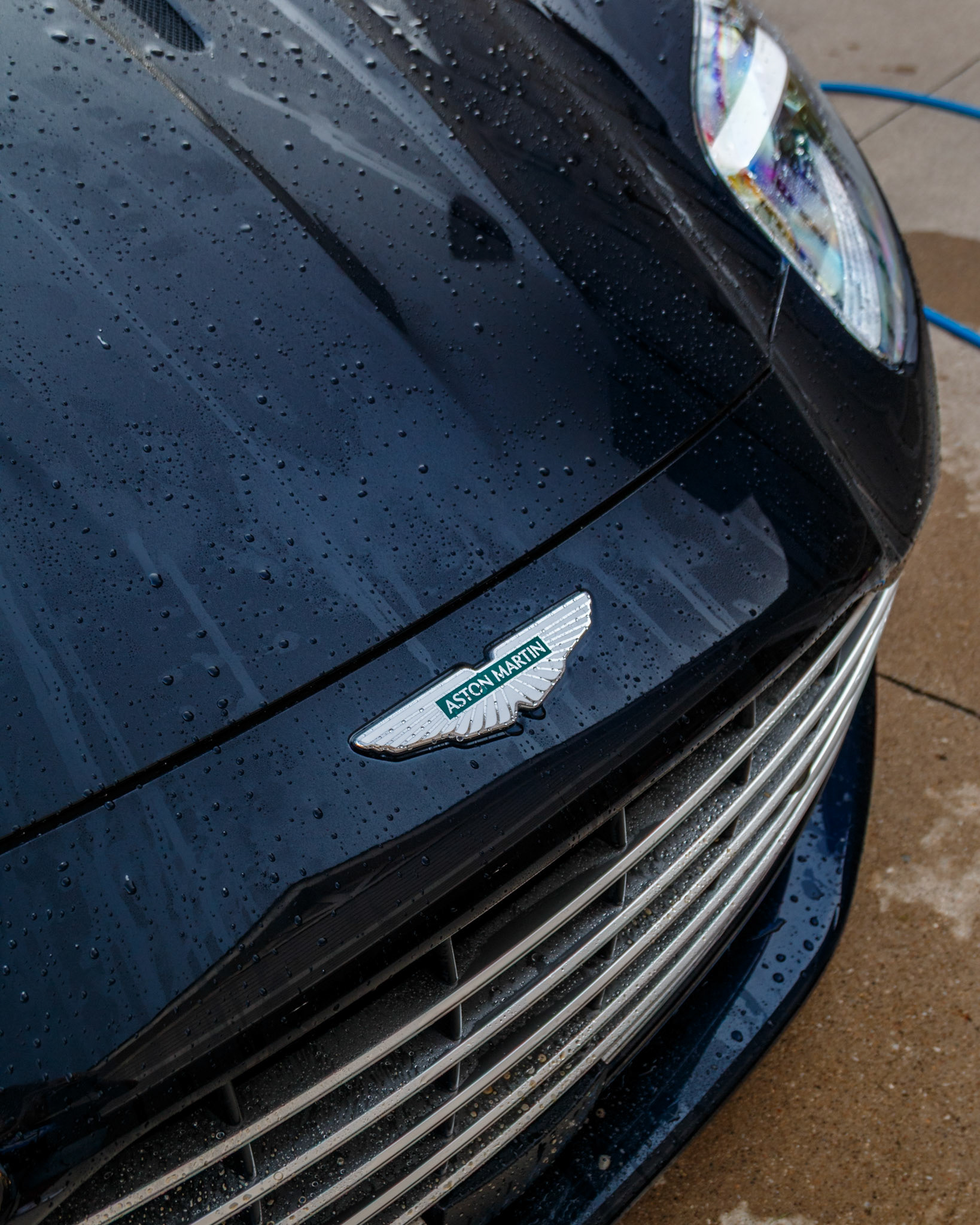 Aston Martin — frame 20